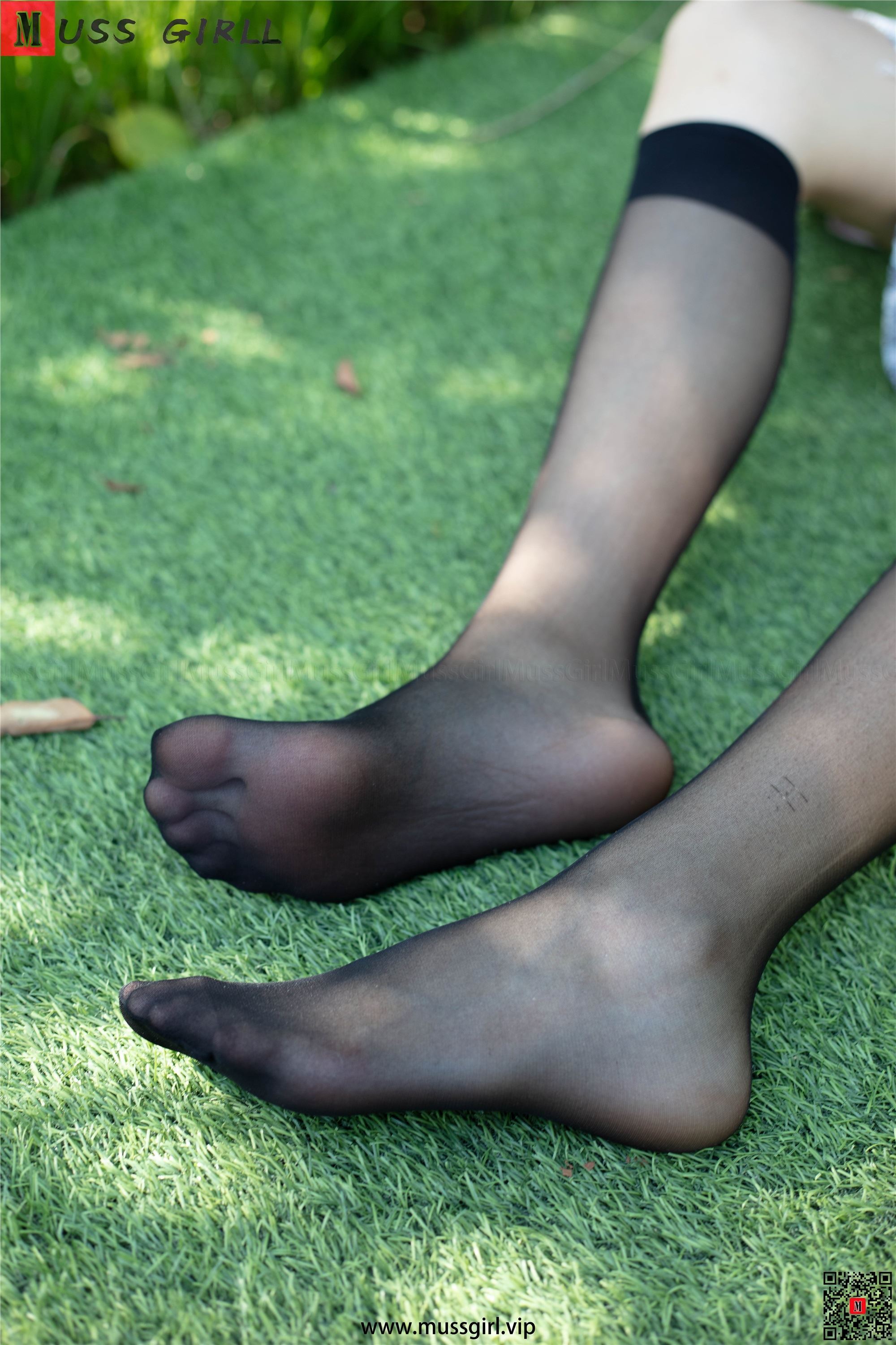 图片[6]-MussGirl慕丝女郎期期N第210期公园碎花裙黑丝-套图网