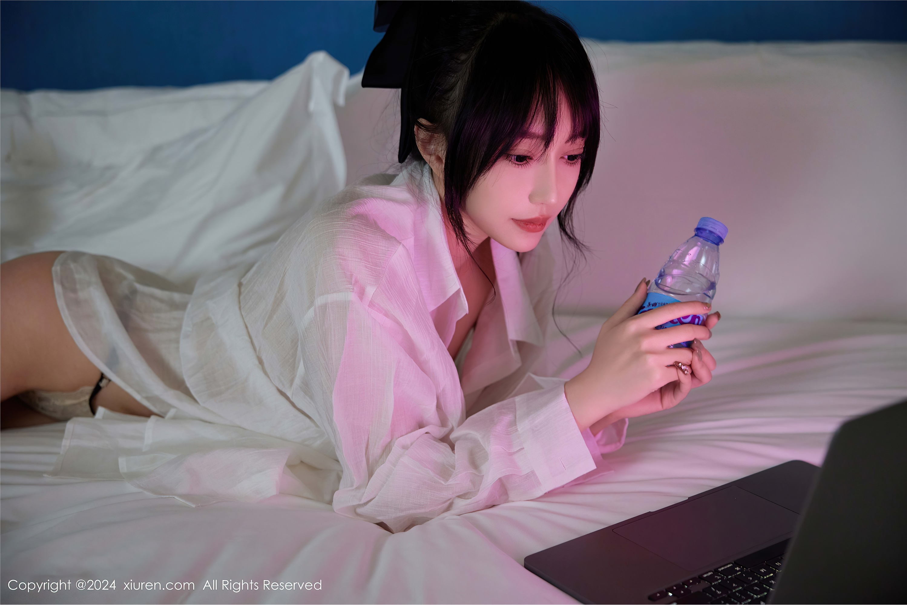 Xiuren秀人网期2024.10.12期N第9274期玥儿玥er-套图网