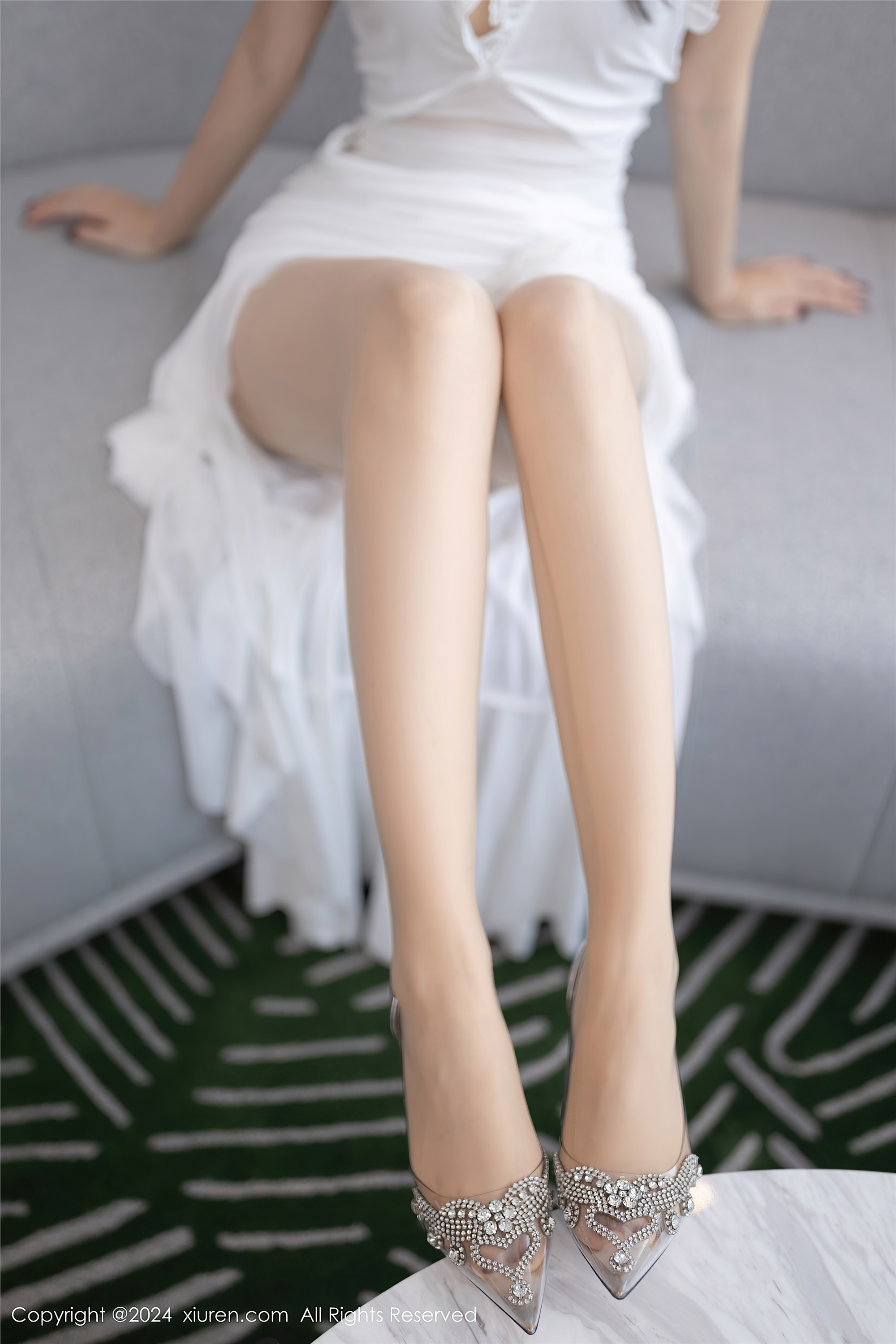 图片[4]-Xiuren秀人网期2024.10.12期N第9276期鱼子酱Fish-套图网