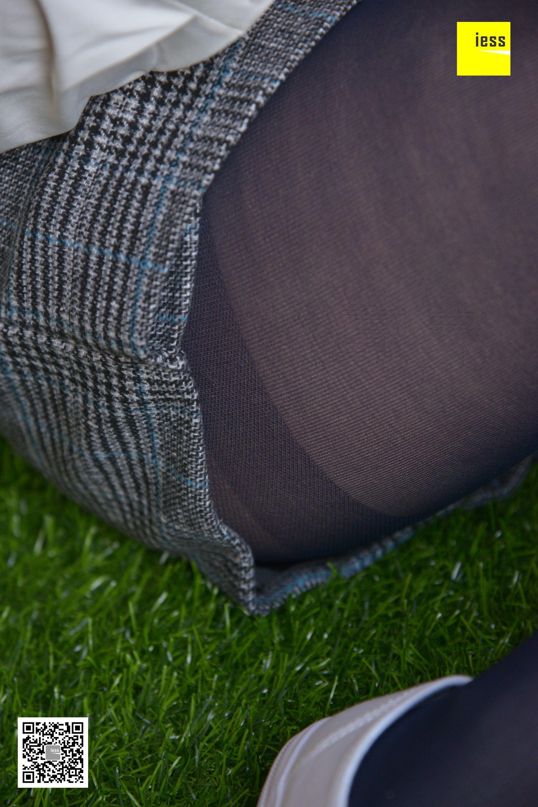 图片[3]-IESS异思趣向期2018.02.07《魔鬼周三》特刊05期：佳爷的宝蓝色厚丝-秀人网