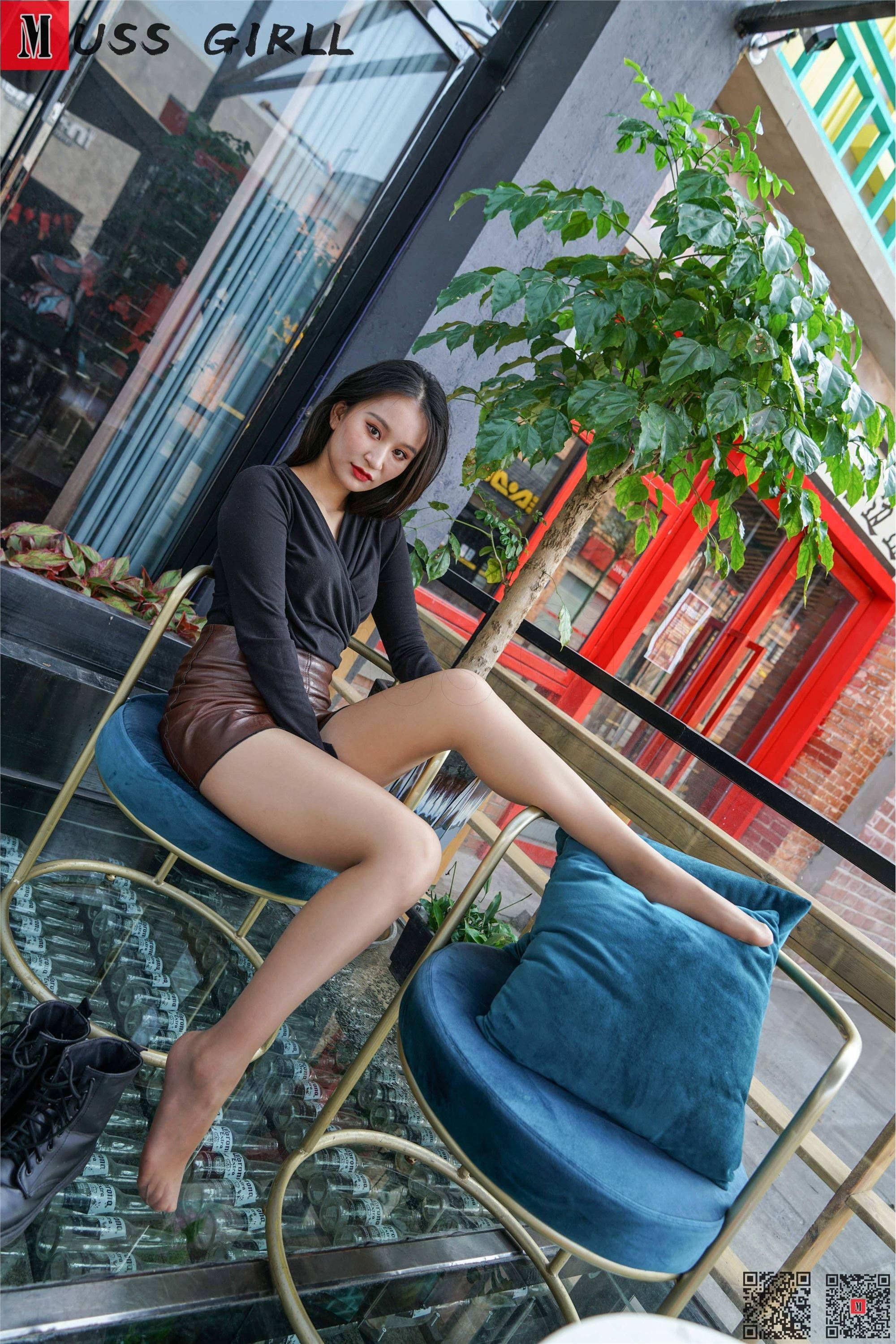 图片[4]-MussGirl慕丝女郎期期N第238-户外皮裙肉丝短靴美女-秀人网