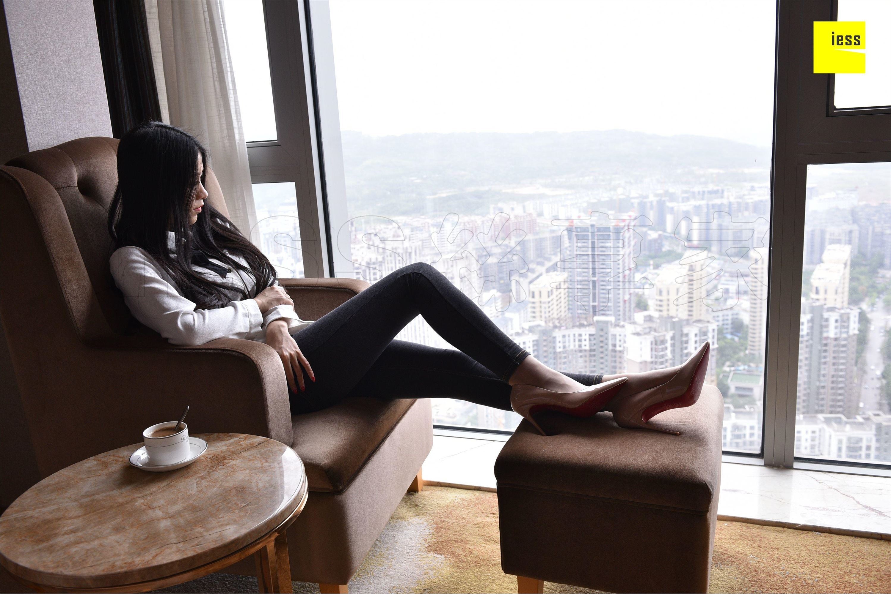 图片[5]-IESS异思趣向期2018.04.18《魔鬼周三》特刊15期：你好，你的外卖到了-秀人网