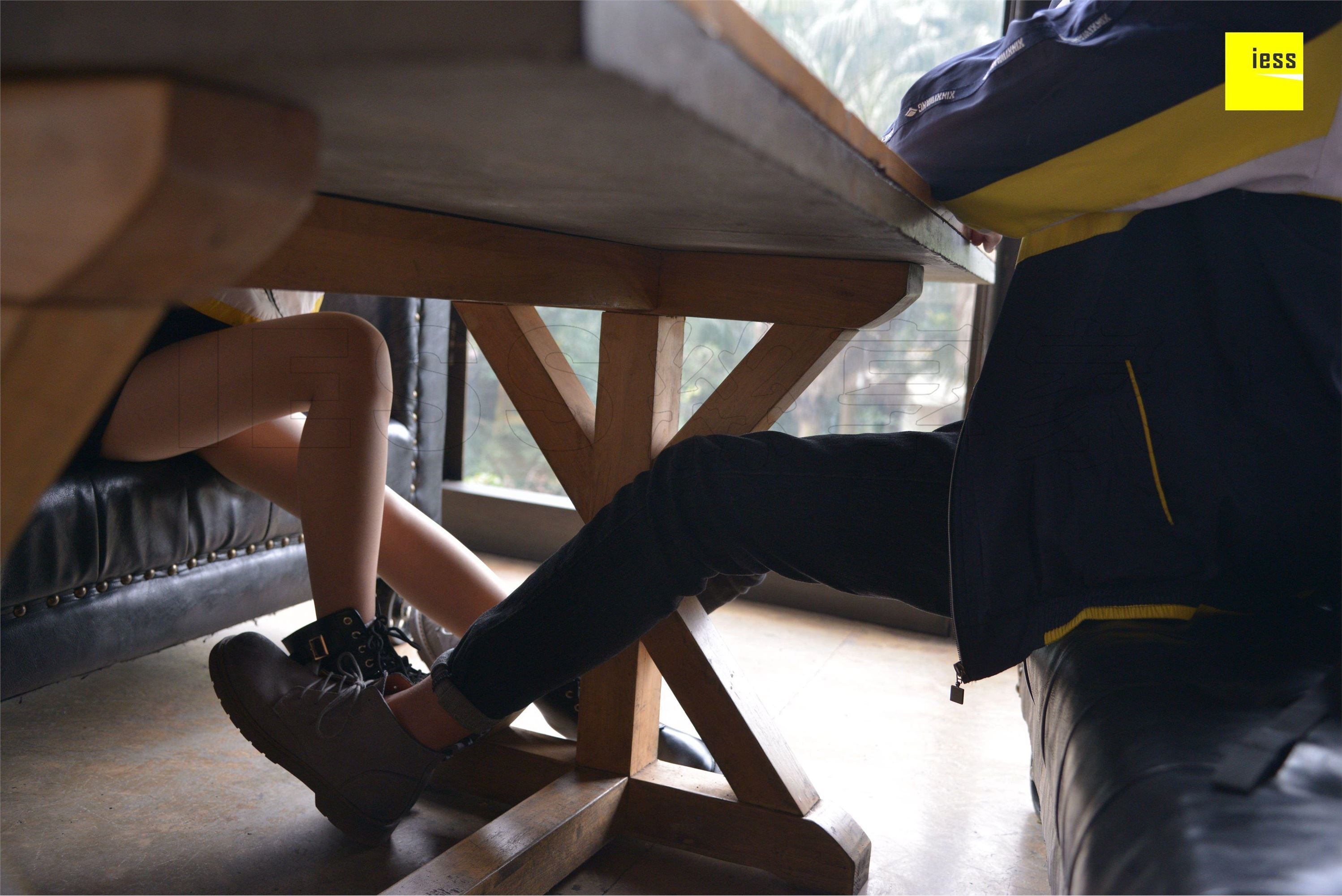 图片[9]-IESS异思趣向期2018.05.02《魔鬼周三》特刊17期：丝启蒙期晶晶-秀人网