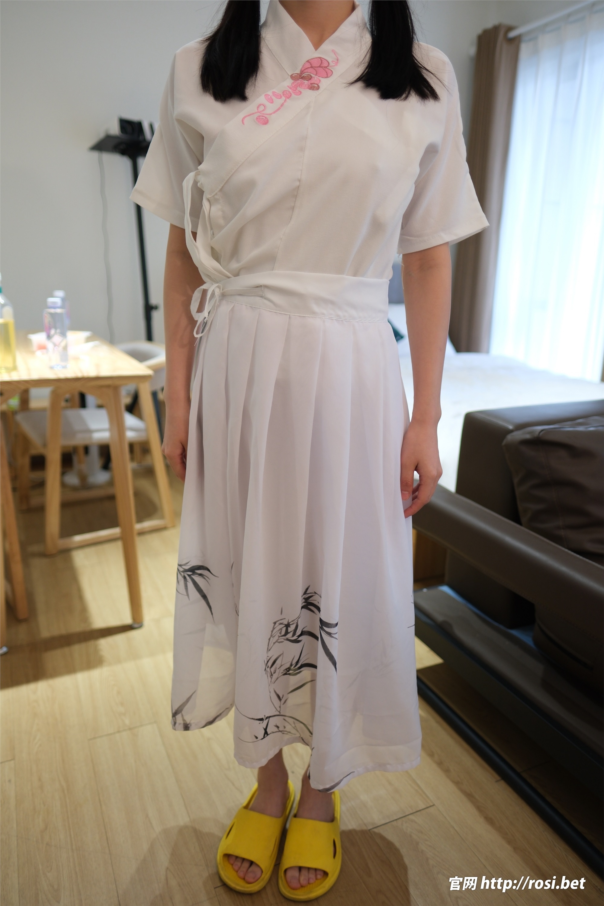 图片[4]-ROSI写真期2024.11.30期N第4744-秀人网