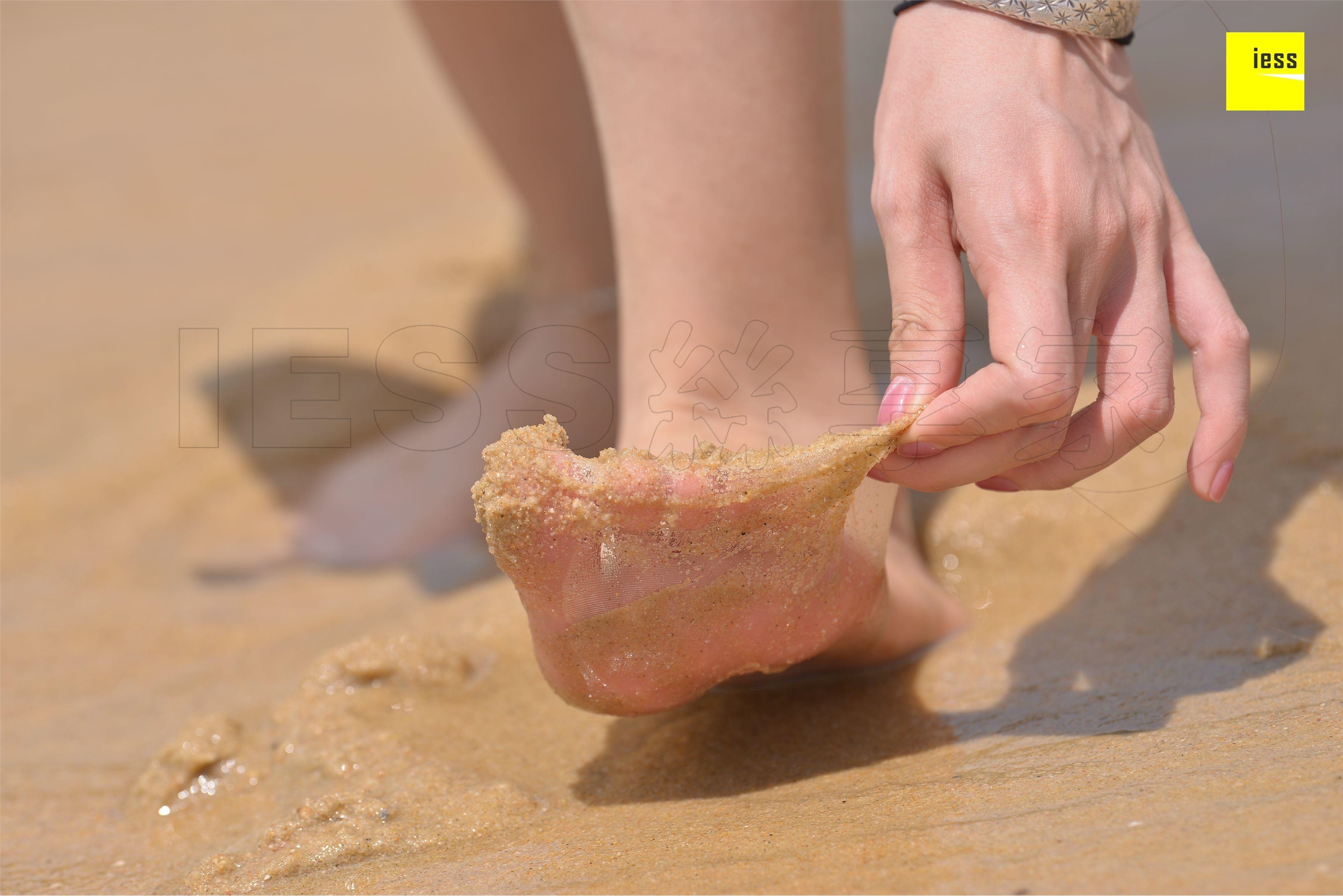 IESS异思趣向期期2018.07.18《魔鬼周三》特刊28期：佳佳期沙滩制服·丝享家Ⅱ-套图网