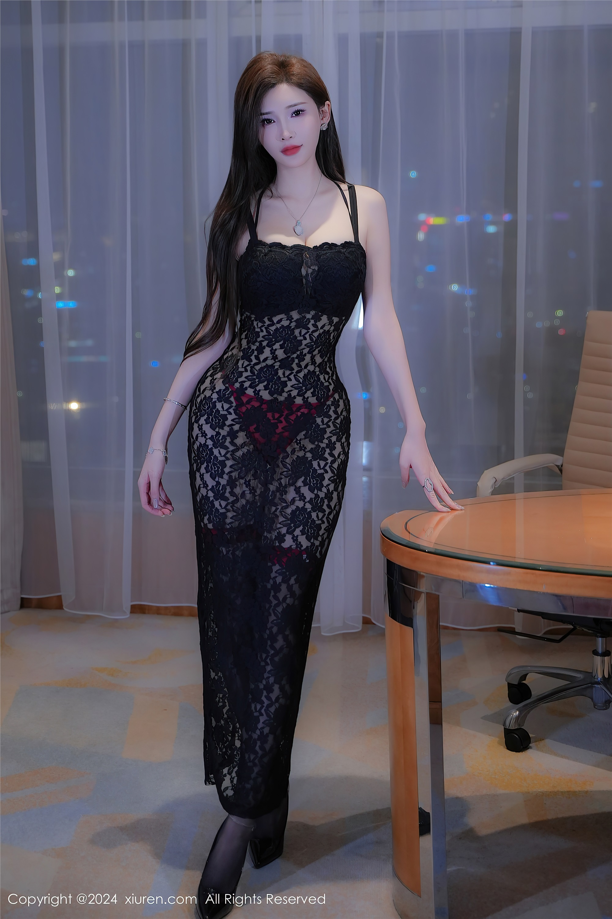 Xiuren秀人网期2024.11.07期N第9411期Carol周妍希X-套图网