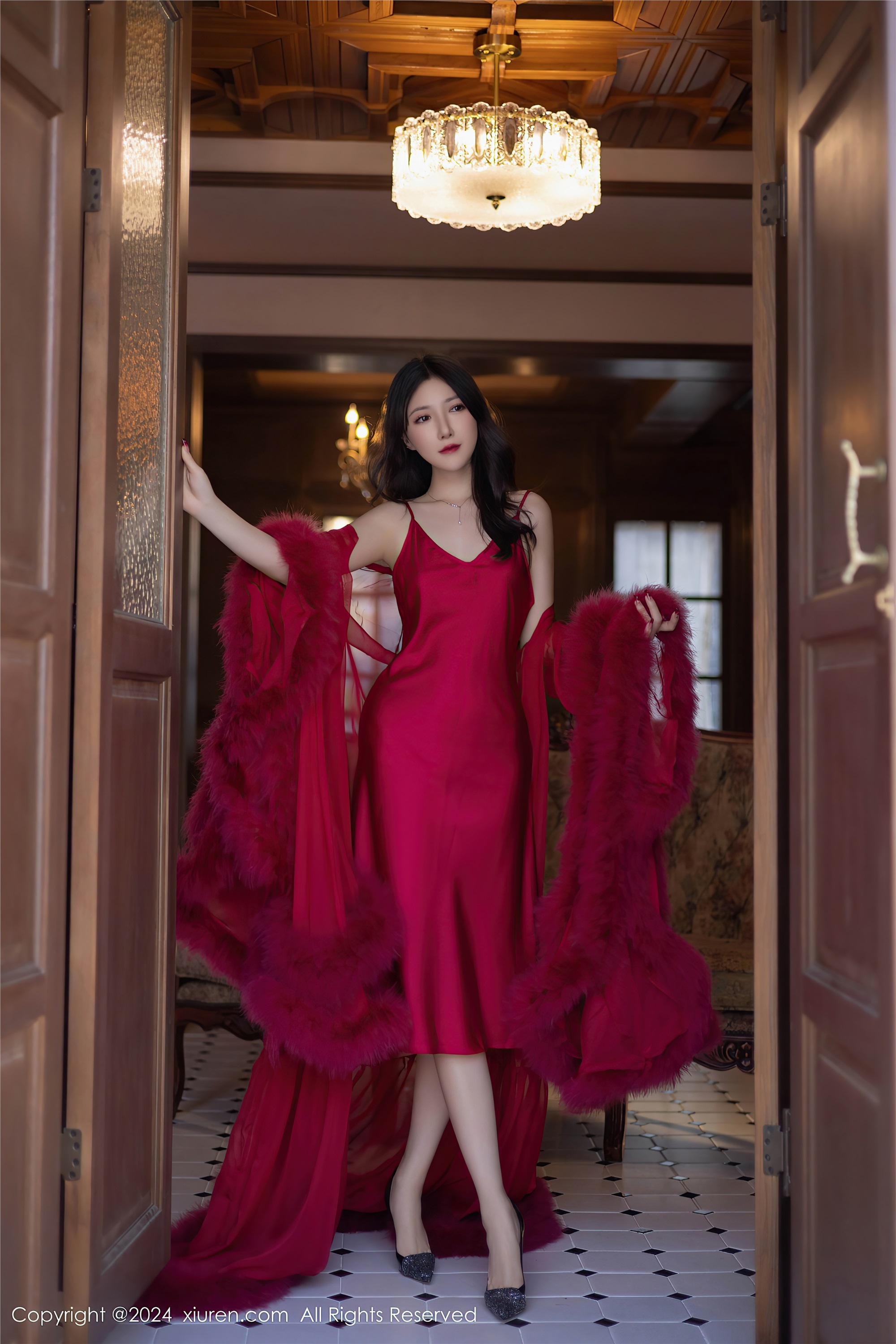 Xiuren秀人网期2024.11.08期N第9422期鱼子酱Fish-套图网