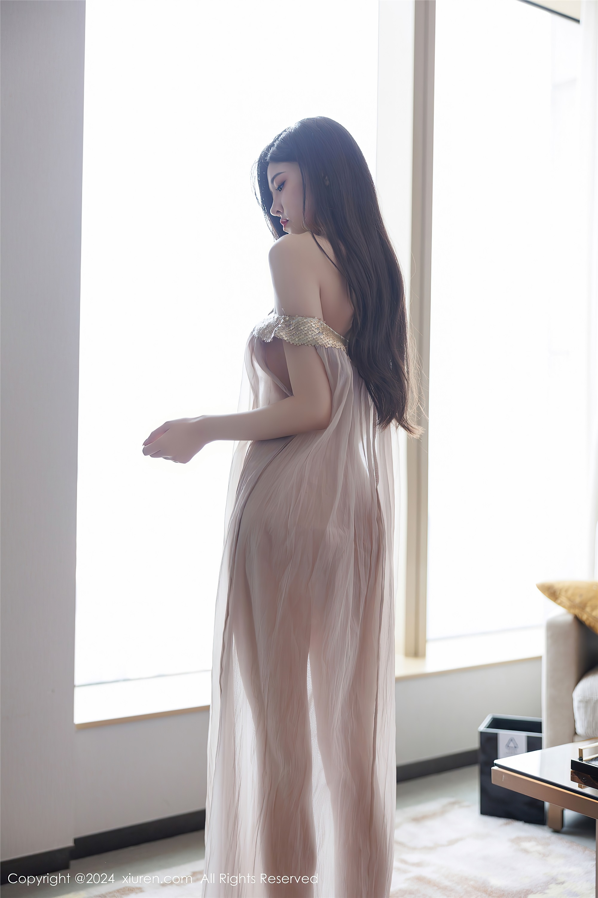 Xiuren秀人网期2024.11.11期N第9426期初梦瑶-套图网