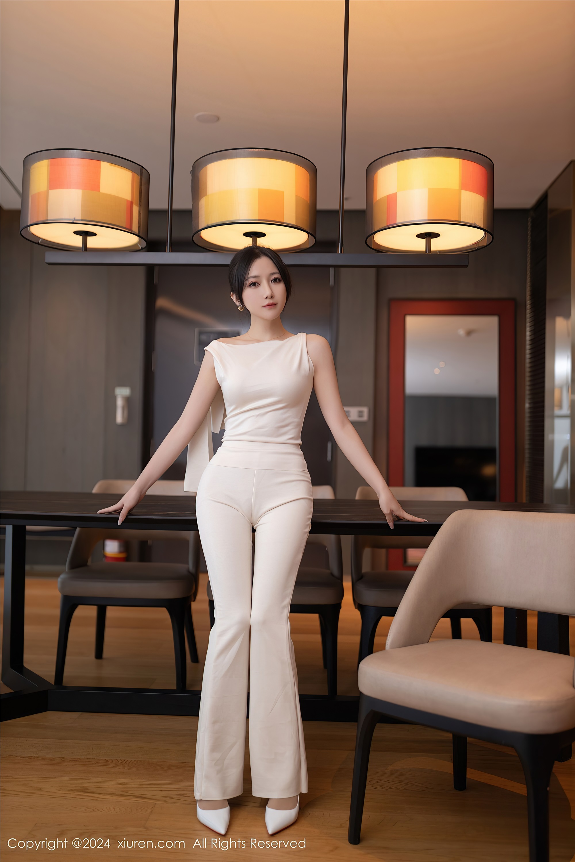 图片[2]-Xiuren秀人网期2024.11.15期N第9457期鱼子酱Fish-秀人网