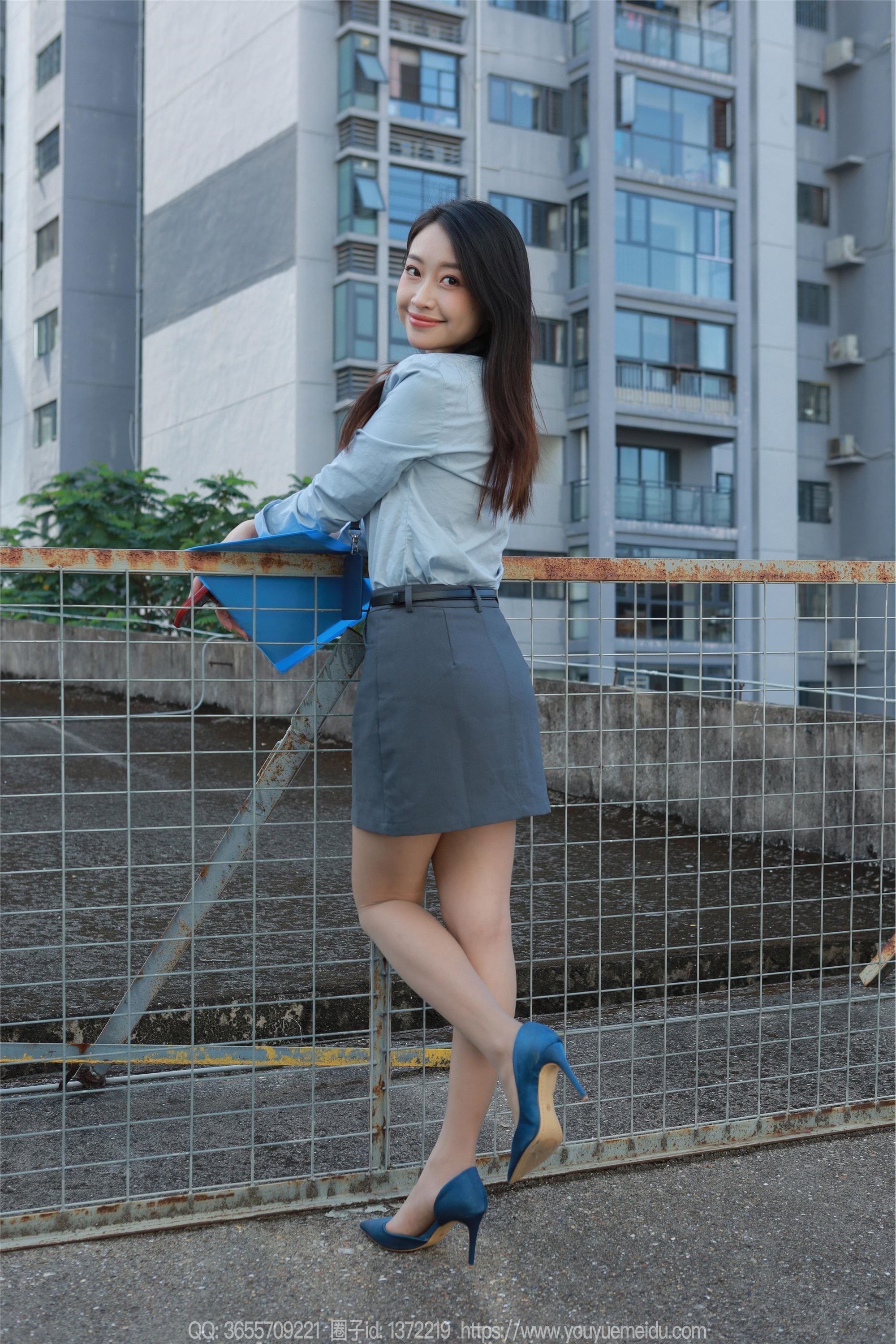 图片[4]-IESS异思趣向期期2024.10.29期丝享家期1884期小婕《蓝衣OL（上）》-秀人网