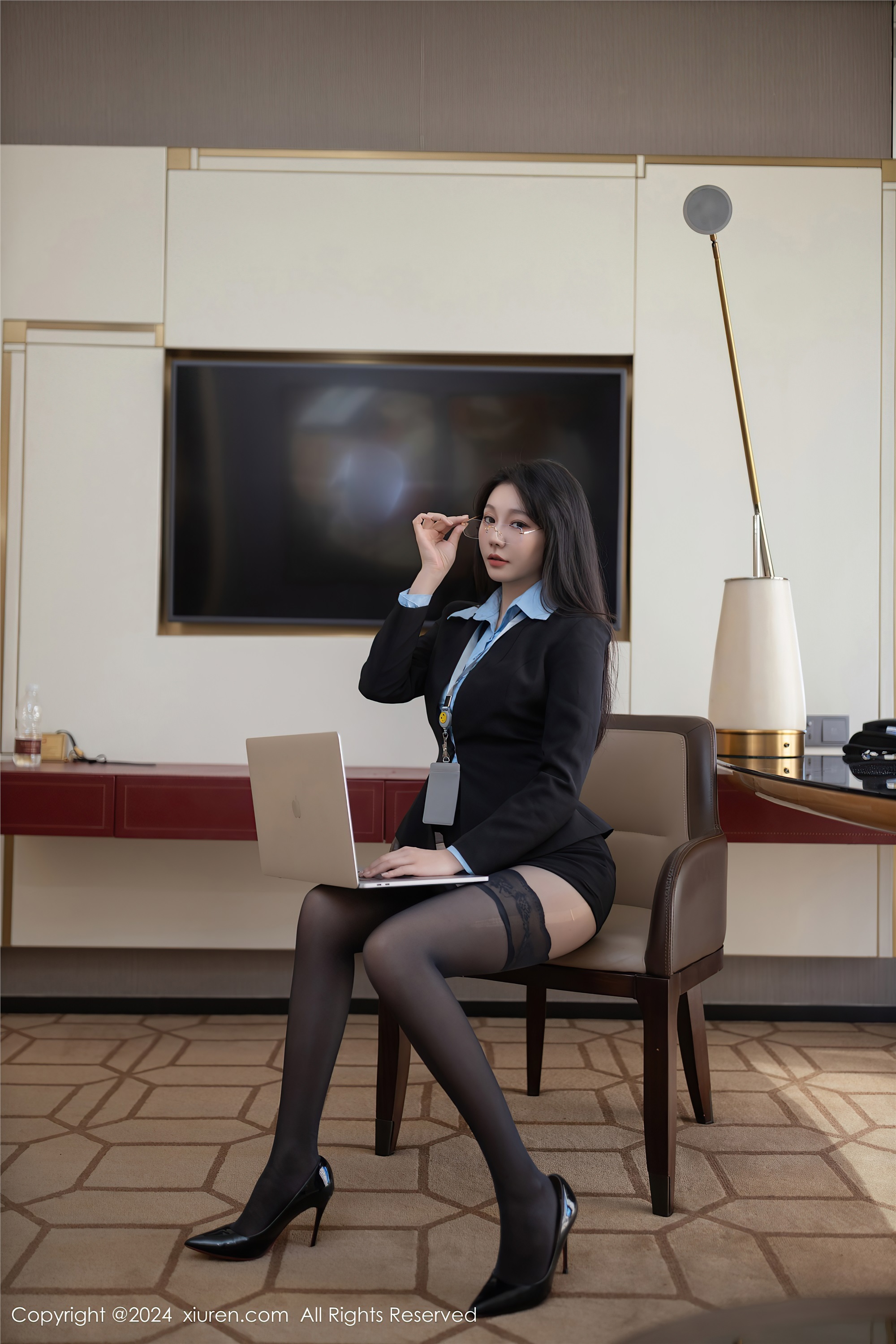 图片[7]-Xiuren秀人网期2024.11.19期N第9469期安然anran-秀人网