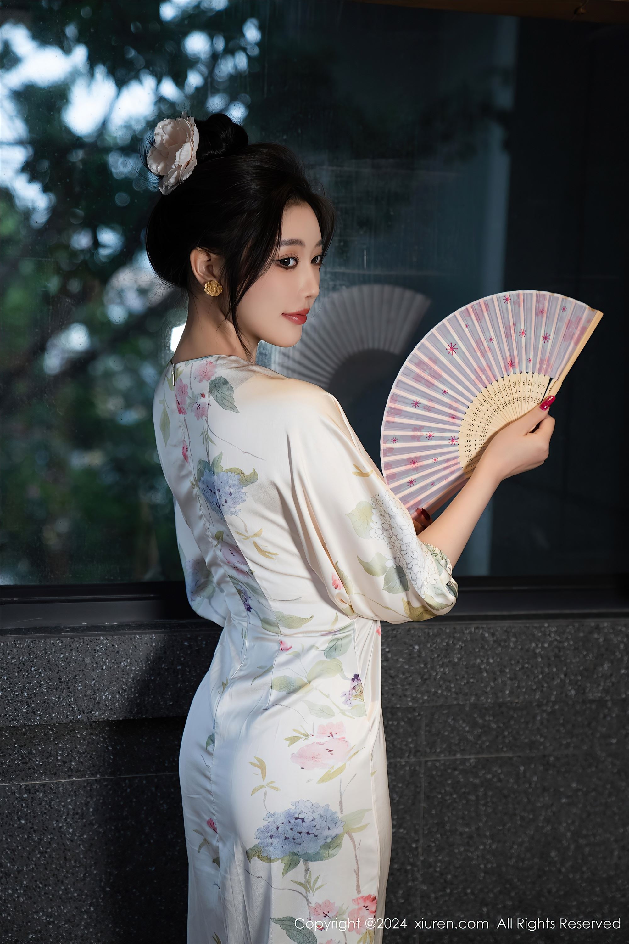 图片[4]-Xiuren秀人网期2024.11.19期N第9470期杨晨晨Yome-套图网