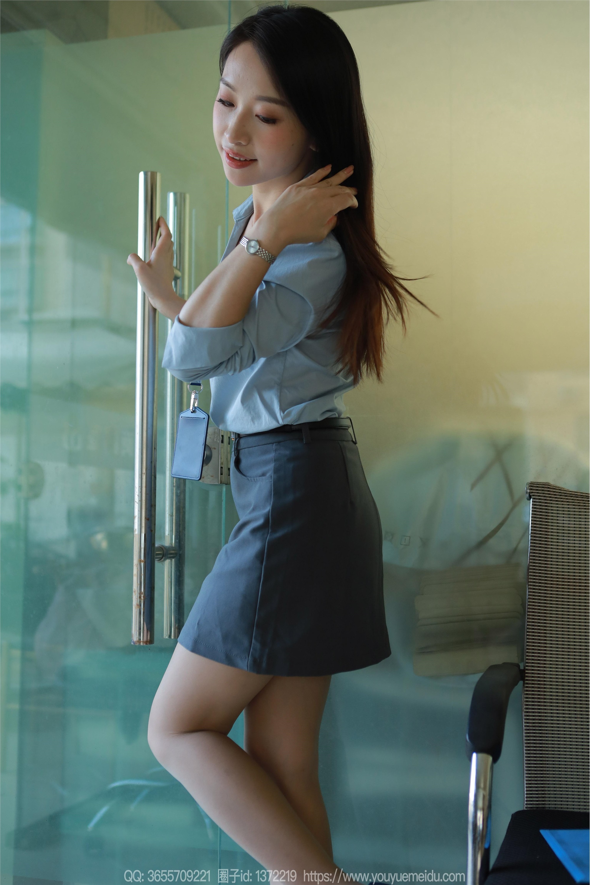 图片[4]-IESS异思趣向期期2024.11.01期丝享家期1887期小婕《蓝色OL（下）》-秀人网