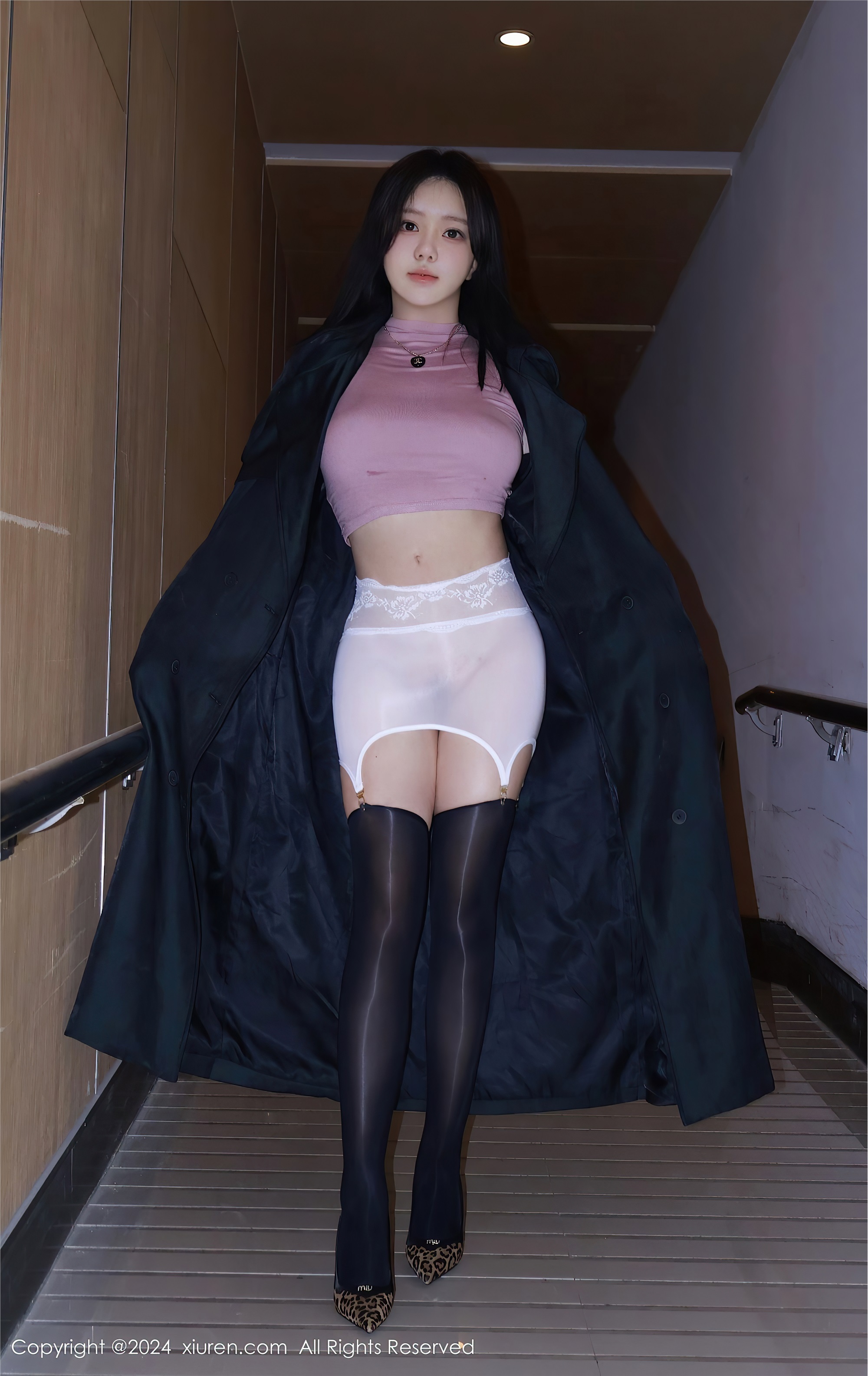 Xiuren秀人网期2024.11.22期N第9489期小薯条nienie-套图网