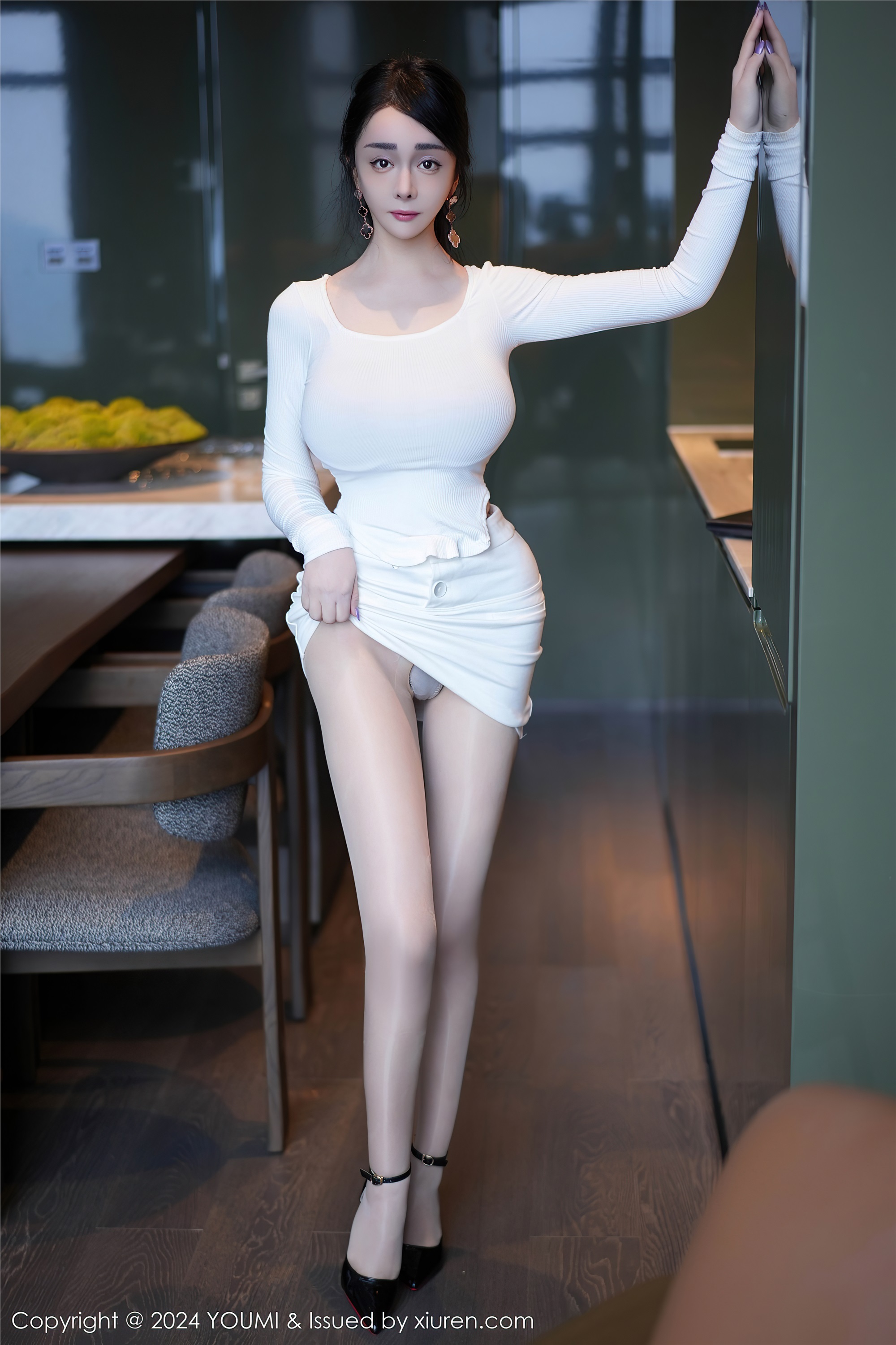 图片[4]-YouMi尤蜜荟期2024.11.08期VOL.1107期允爾-秀人网