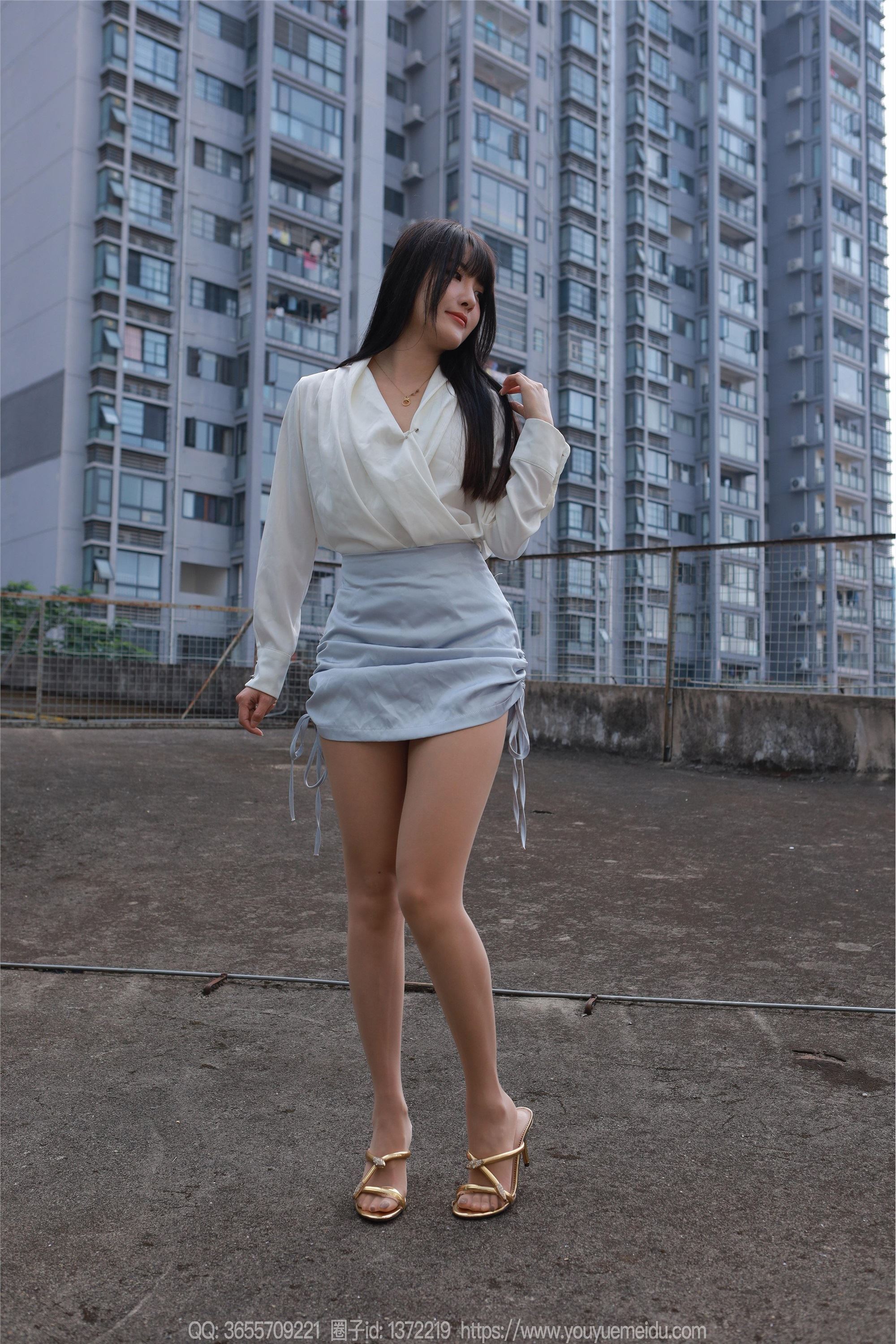 IESS异思趣向期期2024.11.10期丝享家期1894期婉萍《蓝色短裙（下）》-套图网