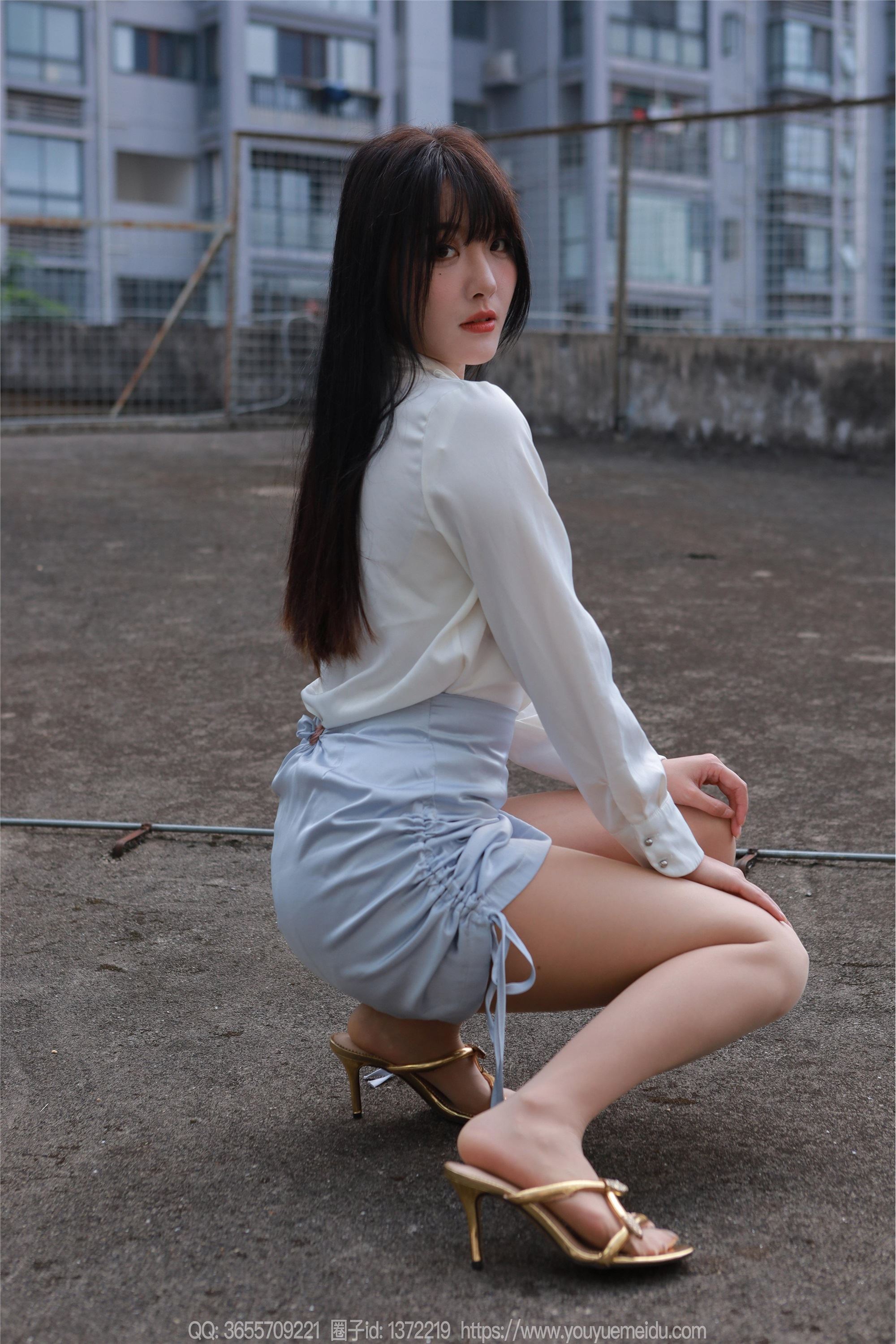 图片[7]-IESS异思趣向期期2024.11.10期丝享家期1894期婉萍《蓝色短裙（下）》-秀人网