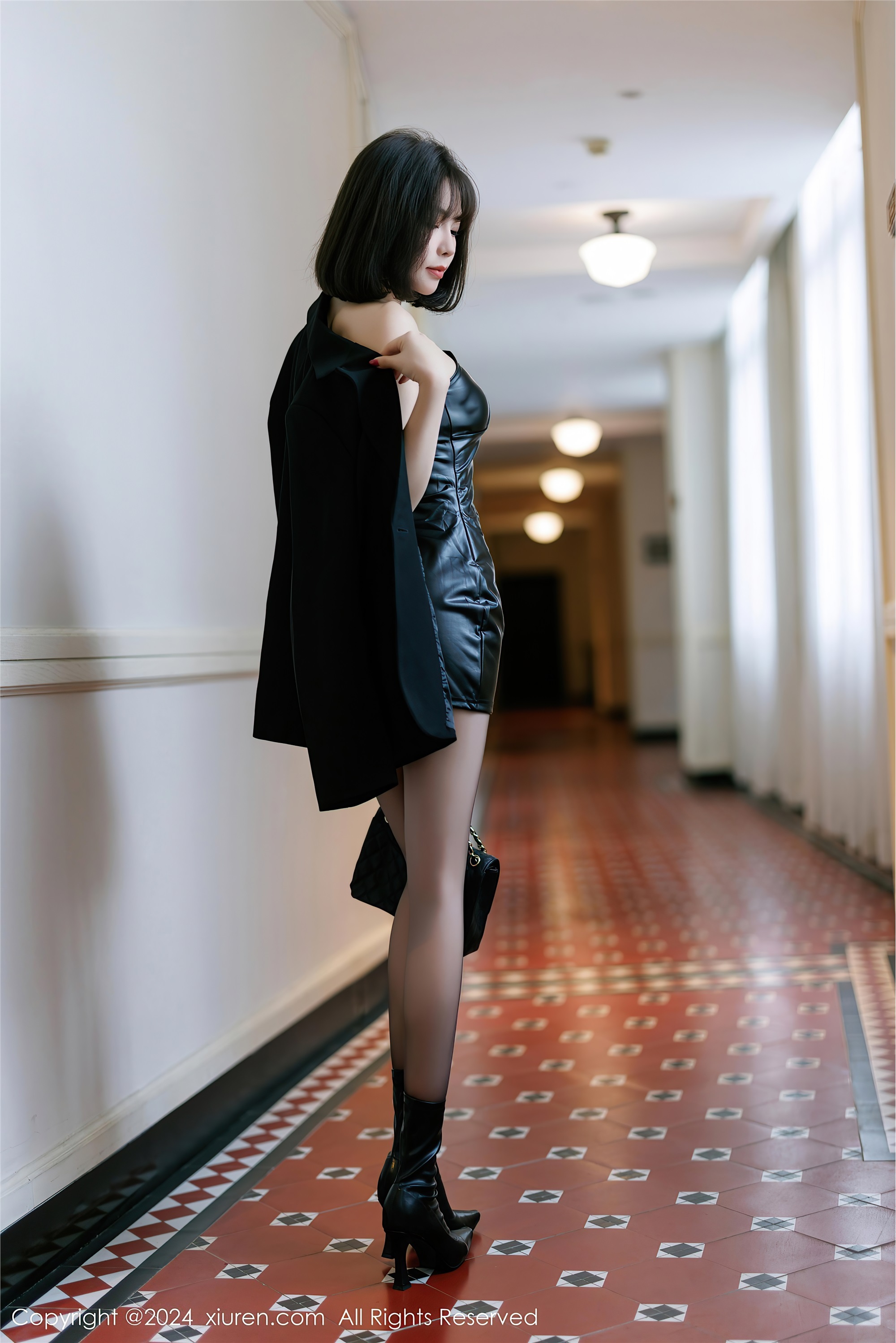 图片[3]-Xiuren秀人网期2024.11.28期N第9520期徐莉芝Booty-套图网