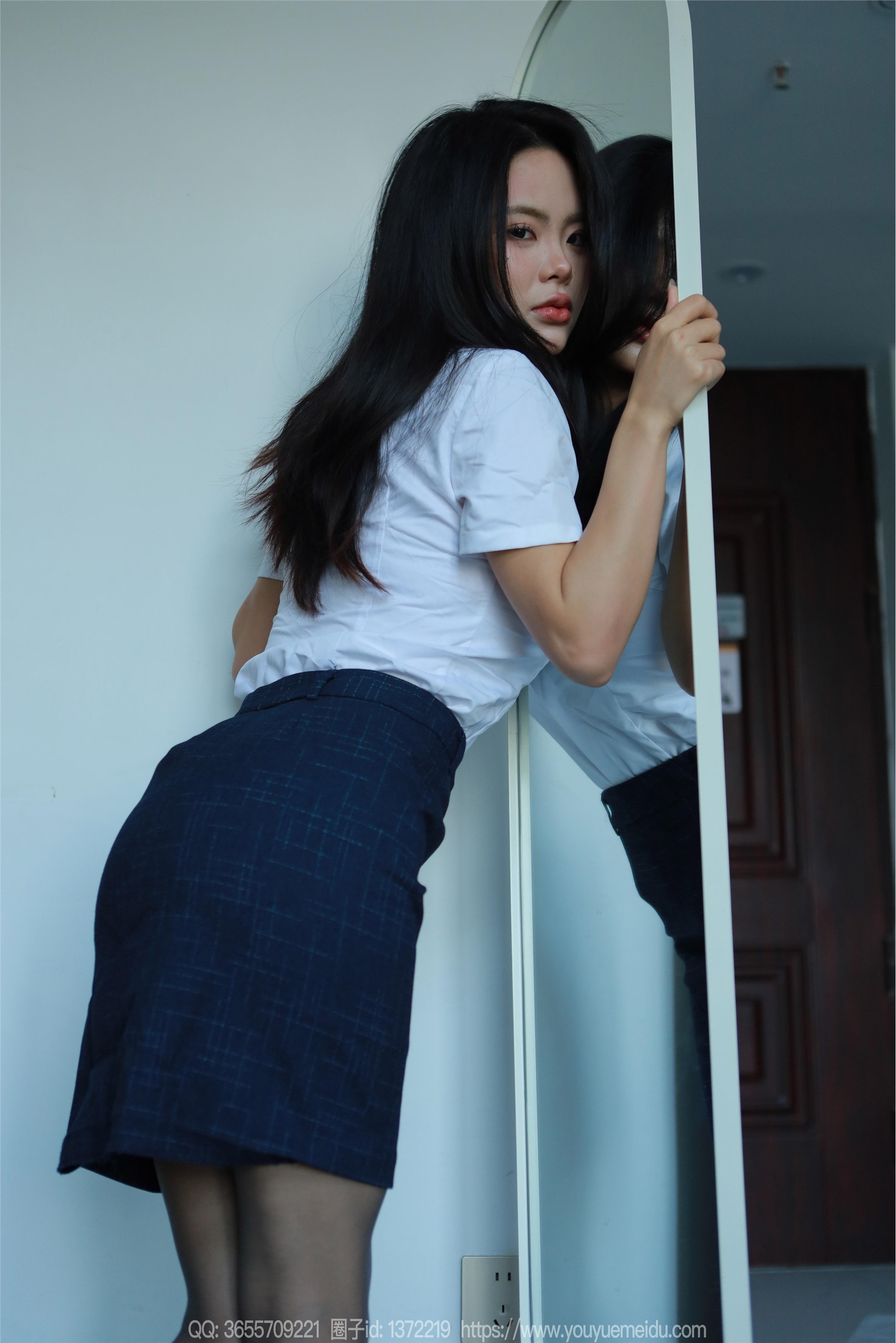 图片[4]-IESS异思趣向期期2024.12.01期丝享家期1912期兔兔《OL黑丝》-秀人网