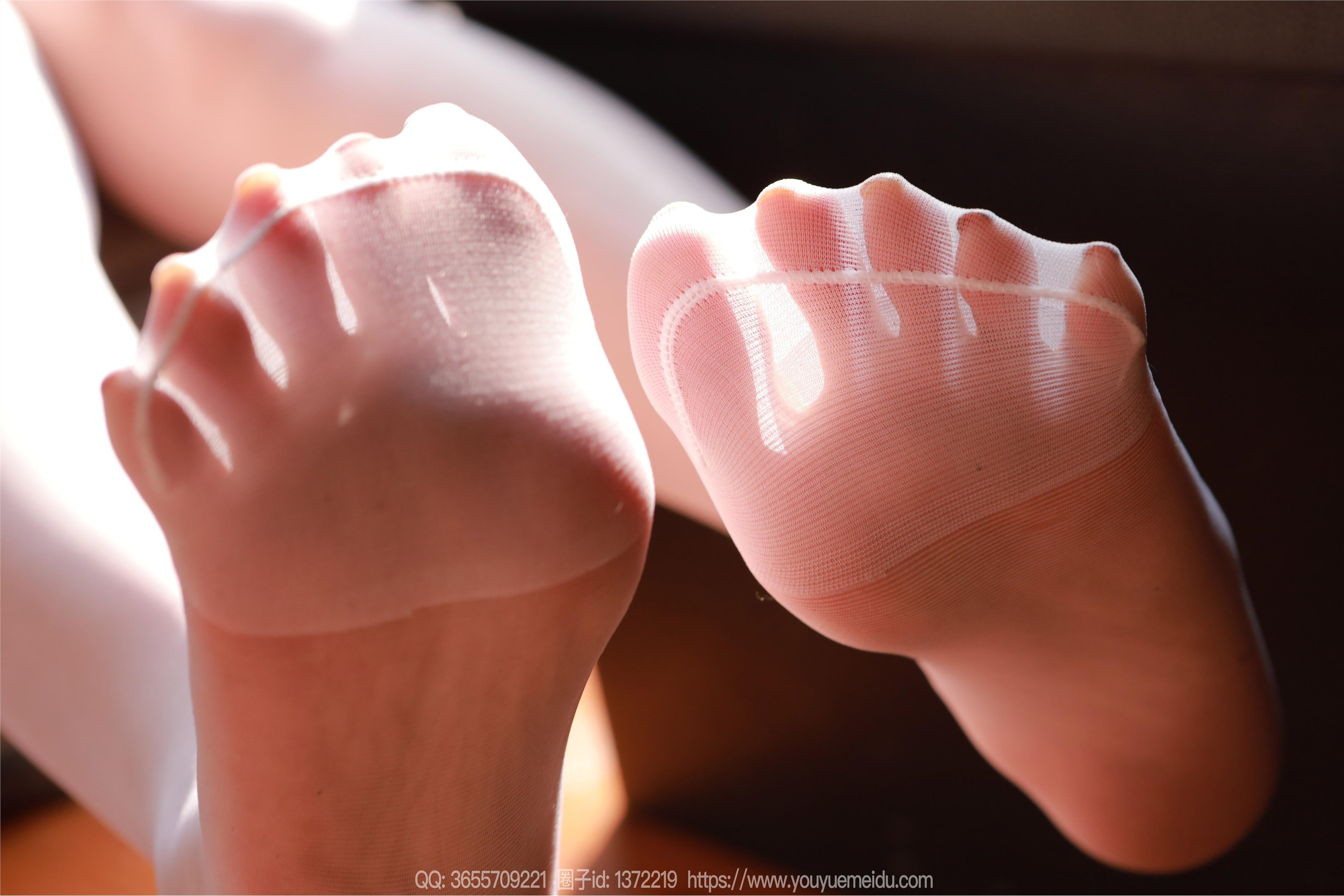 IESS异思趣向期期2024.11.22期丝享家期1905期婉萍《阳光白丝（上）》-套图网