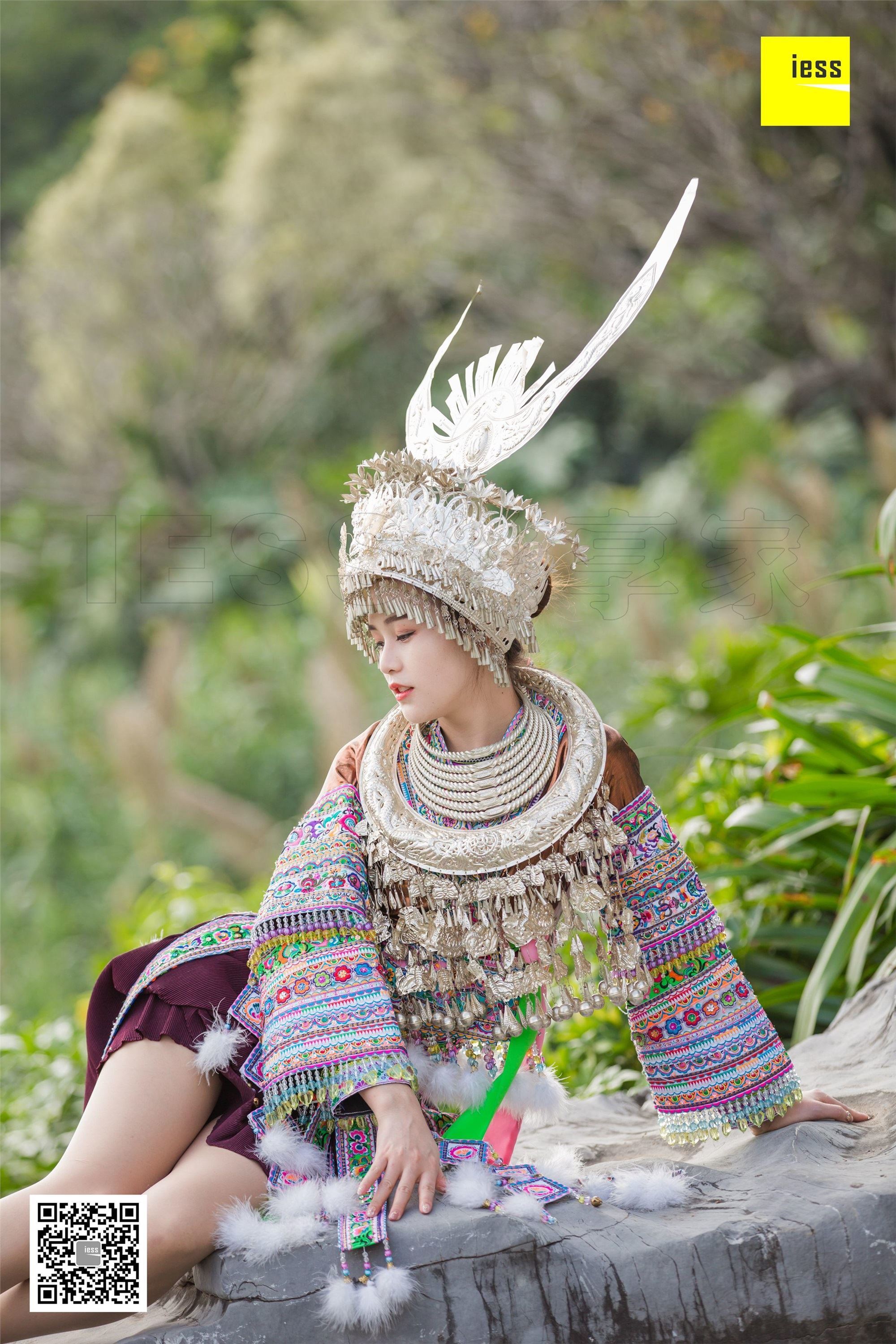 图片[8]-IESS异思趣向期2018.12.04《魔鬼周三》特刊45期：九妹-期穿丝袜的苗族九妹-秀人网