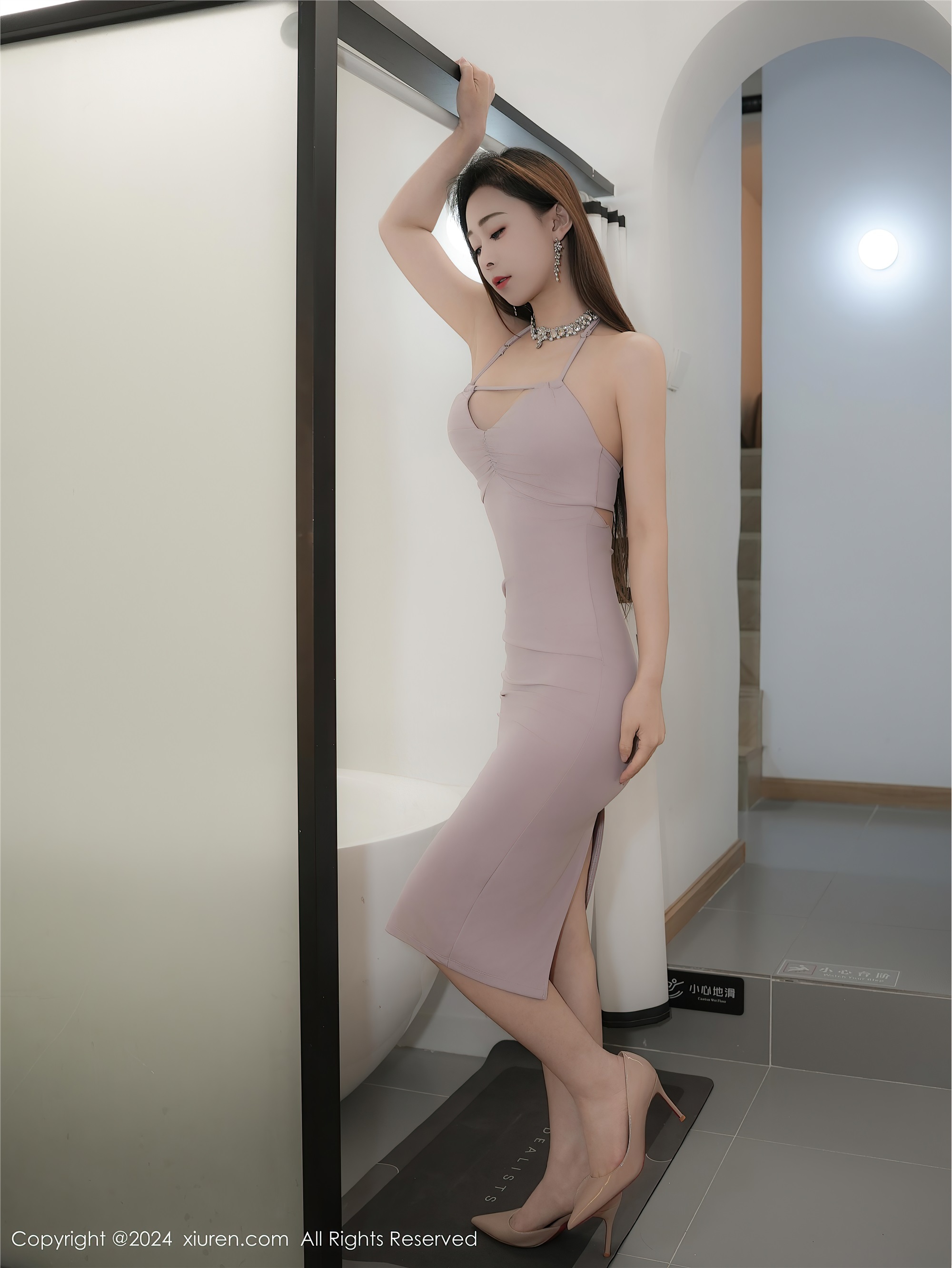 图片[2]-Xiuren秀人网期2024.12.11期N第9581期糖糖-套图网