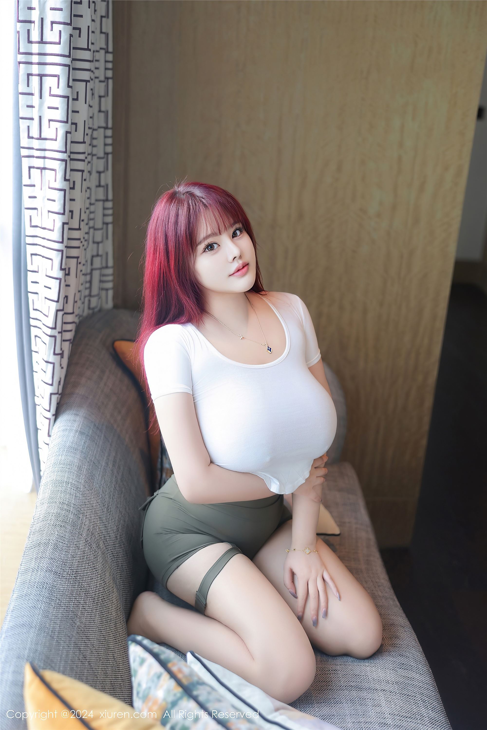 图片[4]-Xiuren秀人网期2024.12.18期N第9615期Lena-套图网