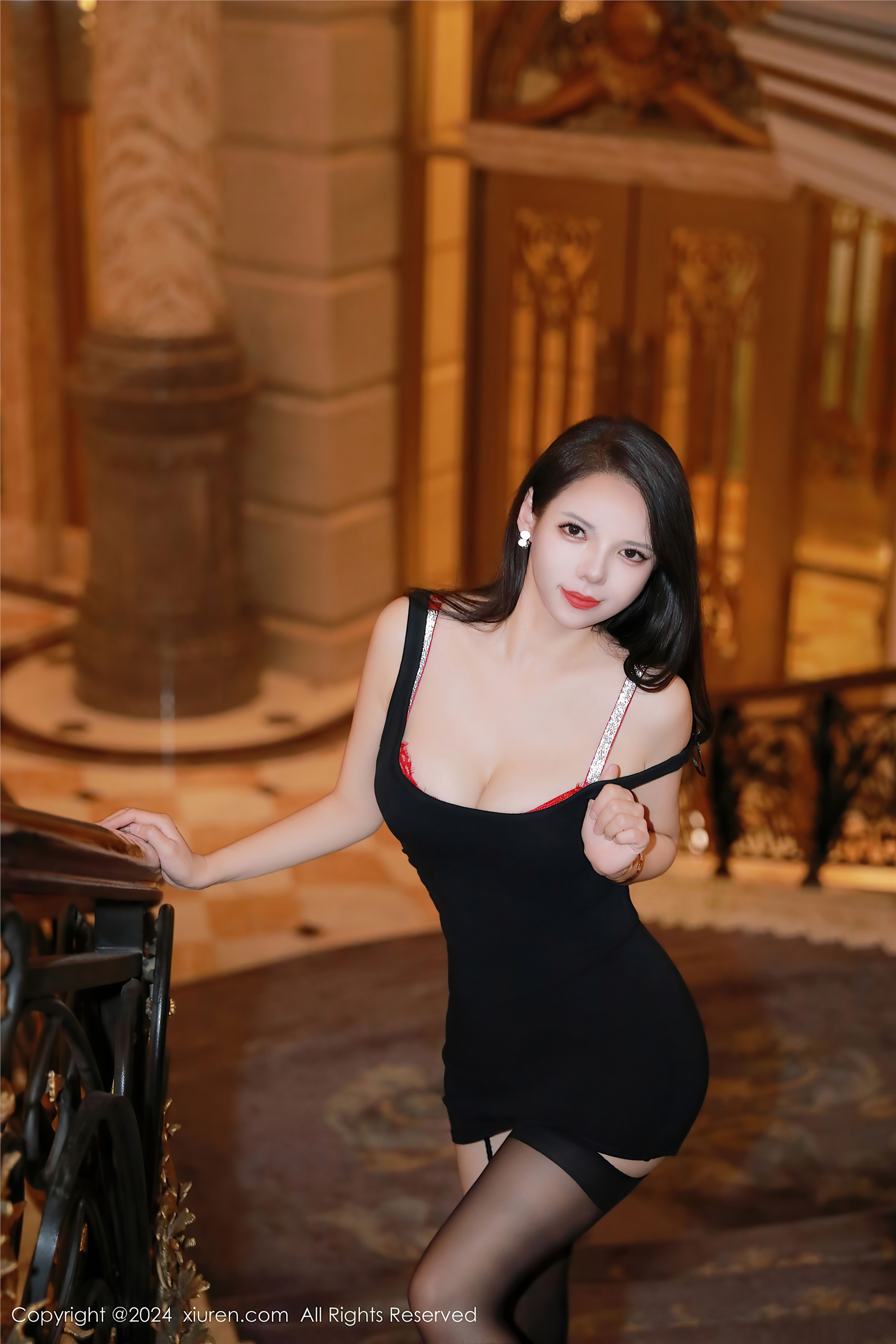 图片[8]-Xiuren秀人网期2024.12.25期N第9655期大美妞儿-套图网