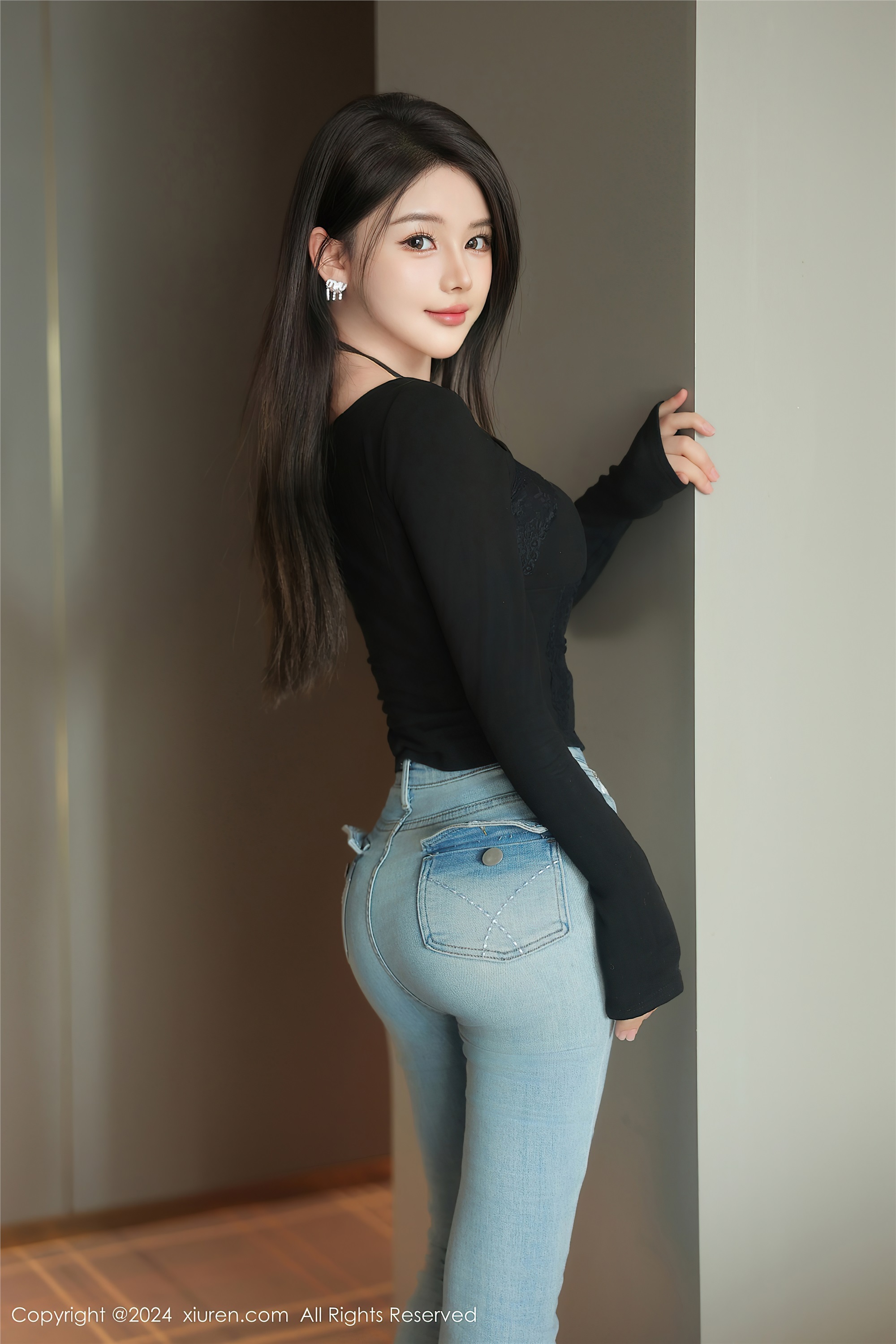 图片[2]-Xiuren秀人网期2024.12.27期N第9666期爱酱里-秀人网