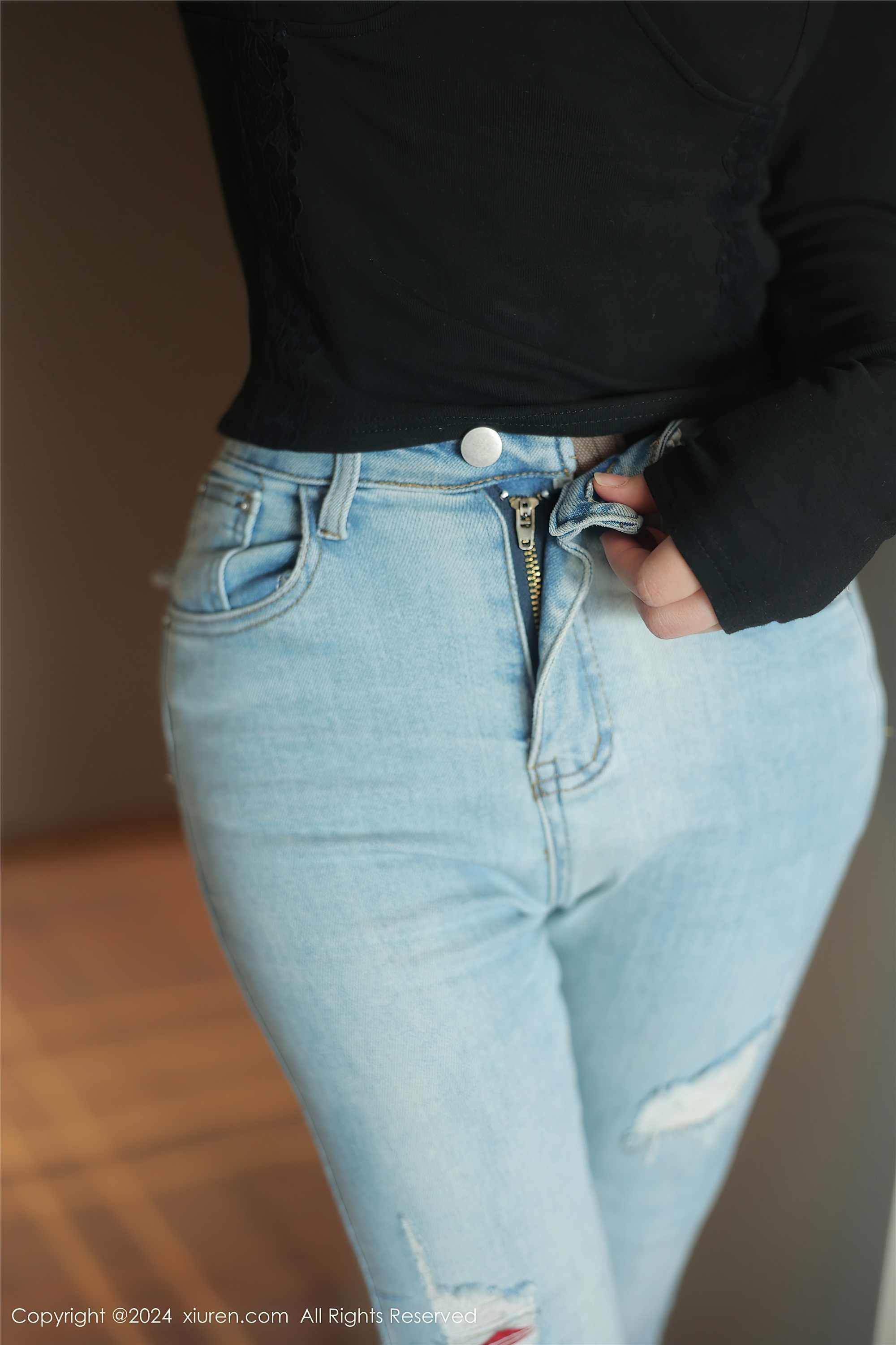 图片[3]-Xiuren秀人网期2024.12.27期N第9666期爱酱里-秀人网