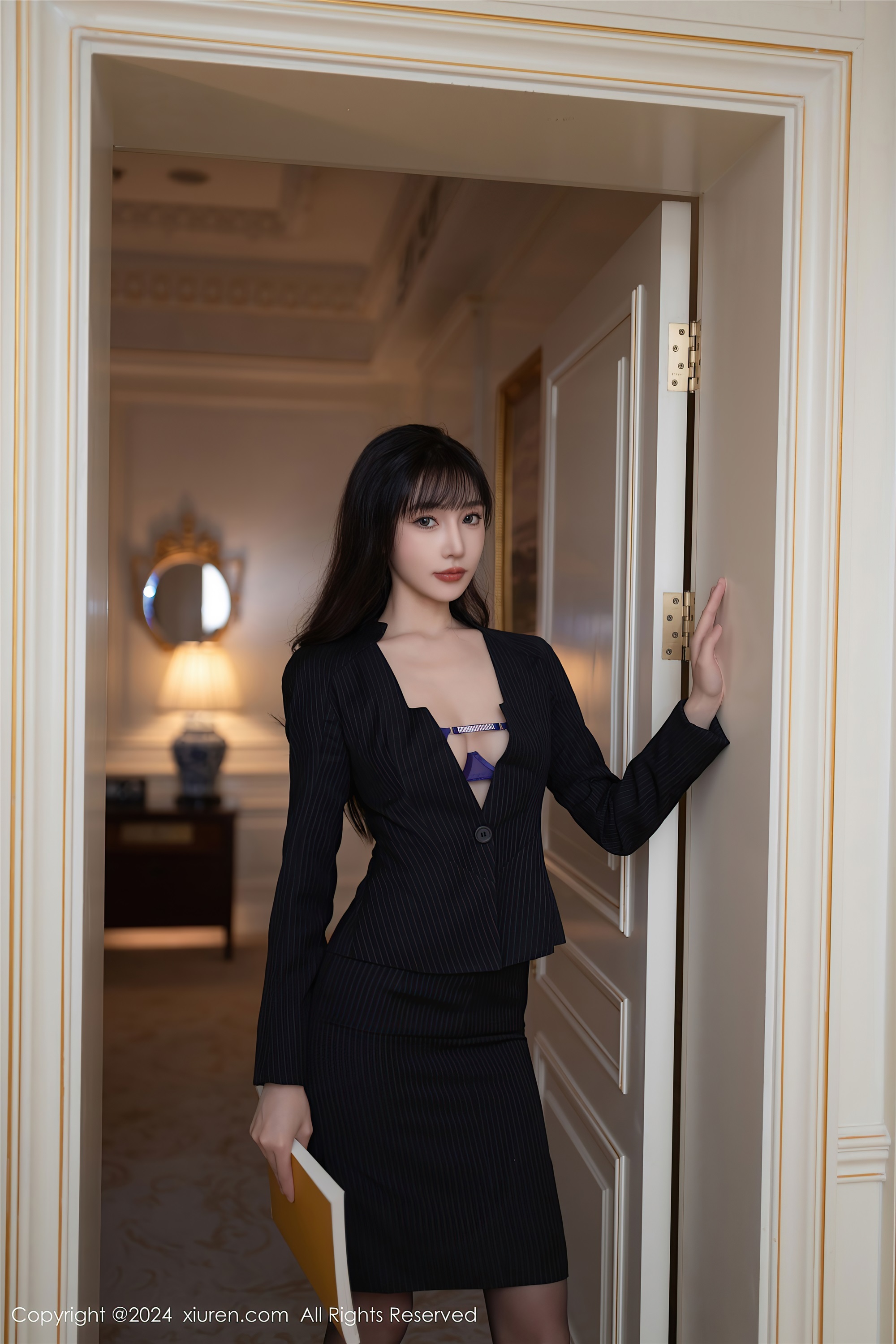 图片[2]-Xiuren秀人网期2024.12.31期N第9692期安然anran-秀人网