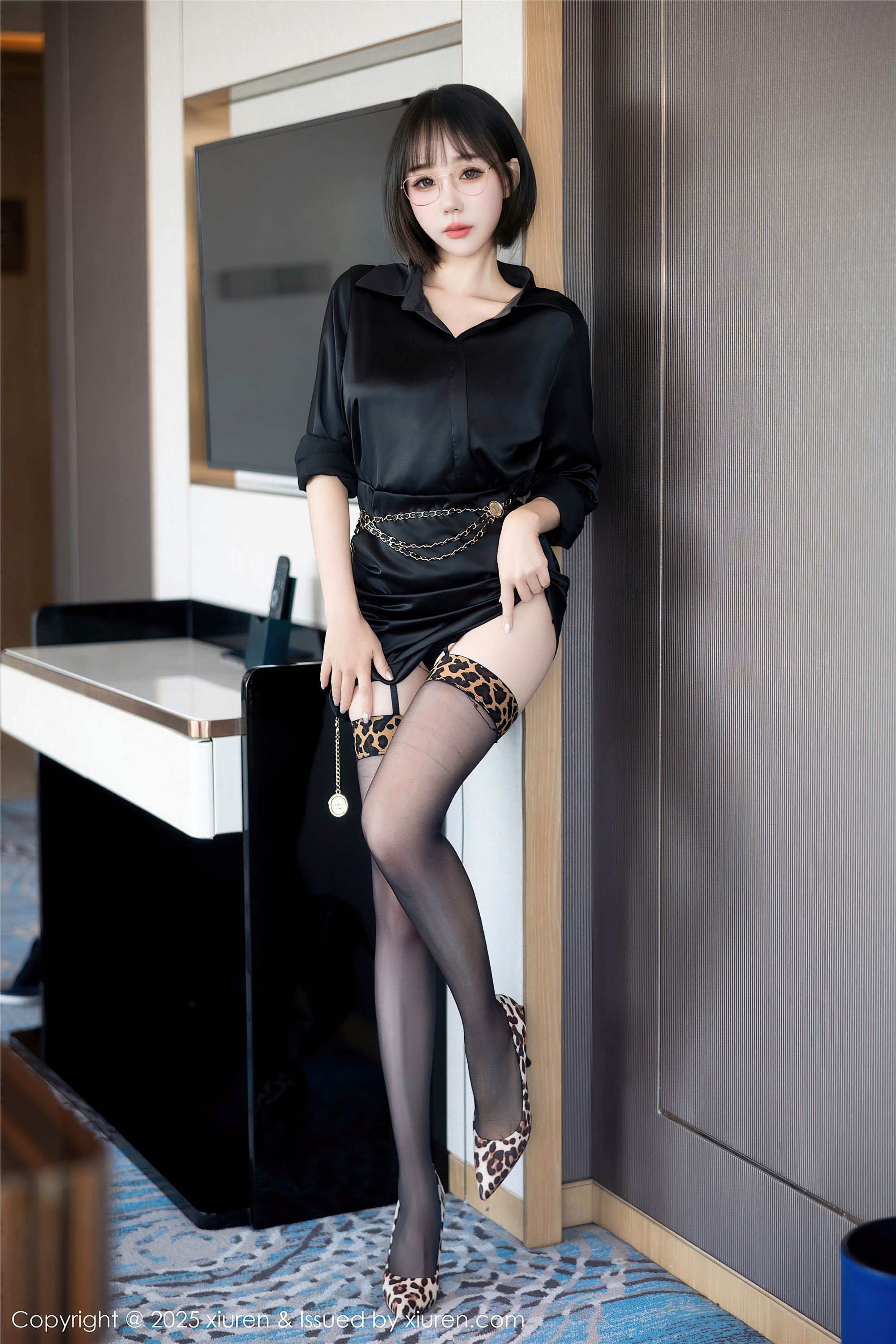 图片[2]-Xiuren秀人网期2025.01.03期N第9701期波巧酱-秀人网