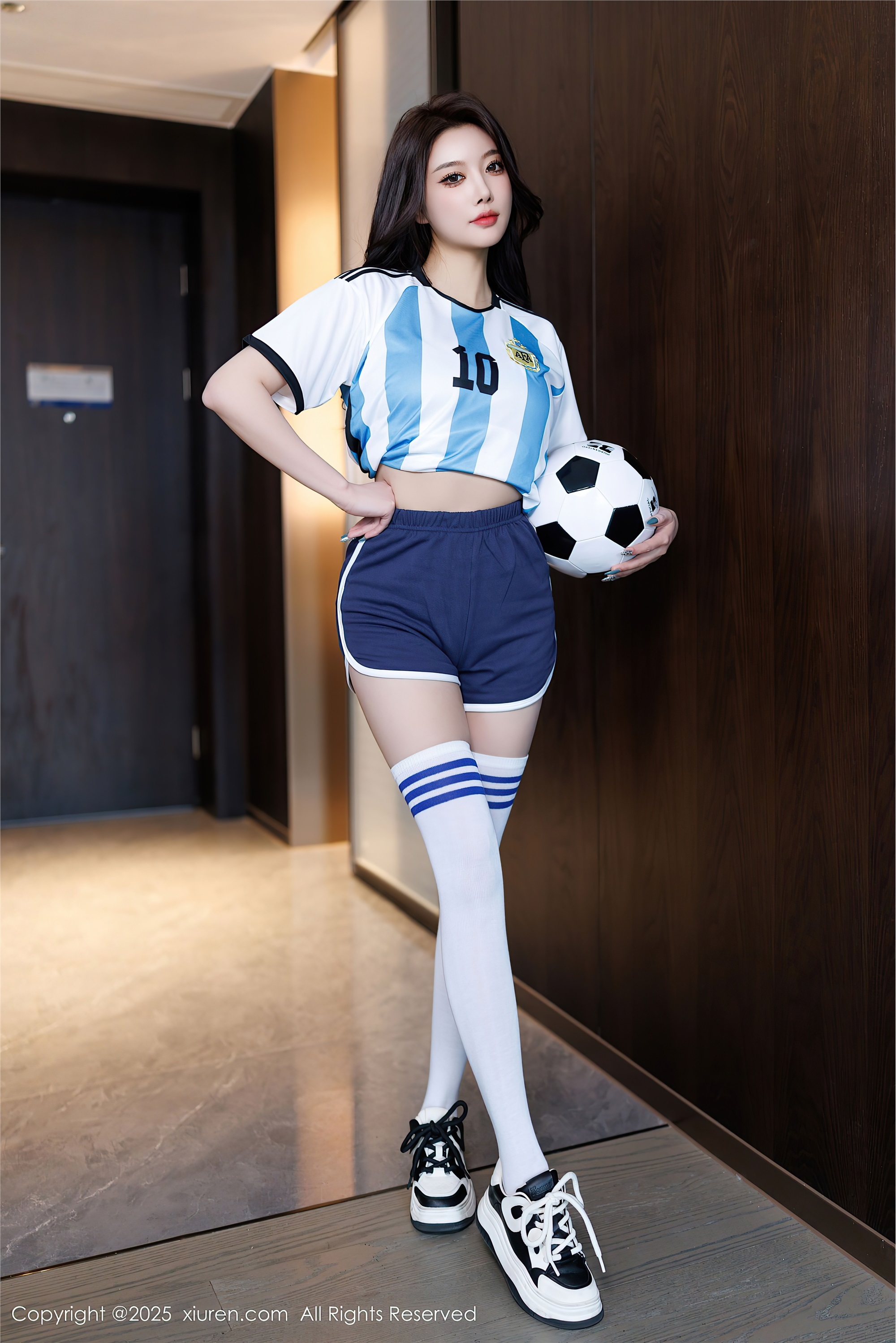 图片[3]-Xiuren秀人网期2025.01.03期N第9706期杨晨晨Yome-套图网