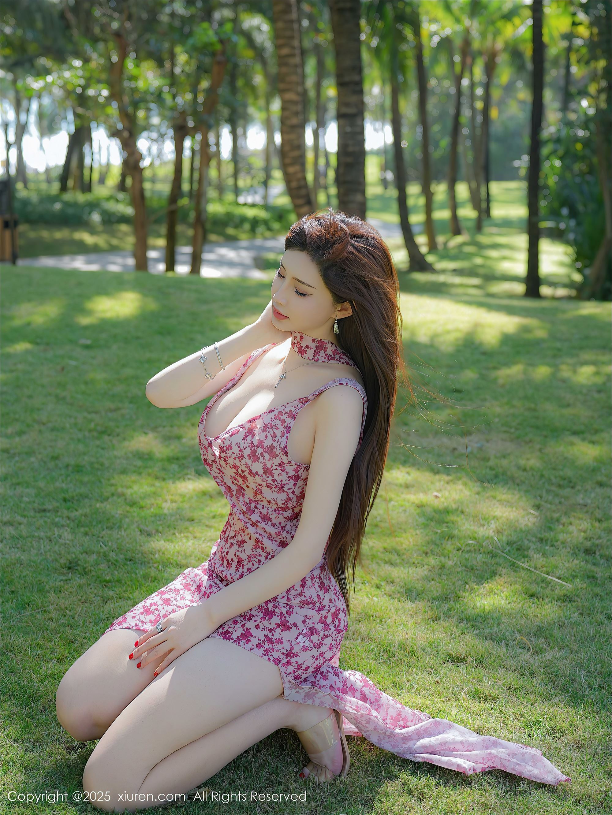 图片[2]-Xiuren秀人网期2025.01.10期N第9736期Carol周妍希X-套图网