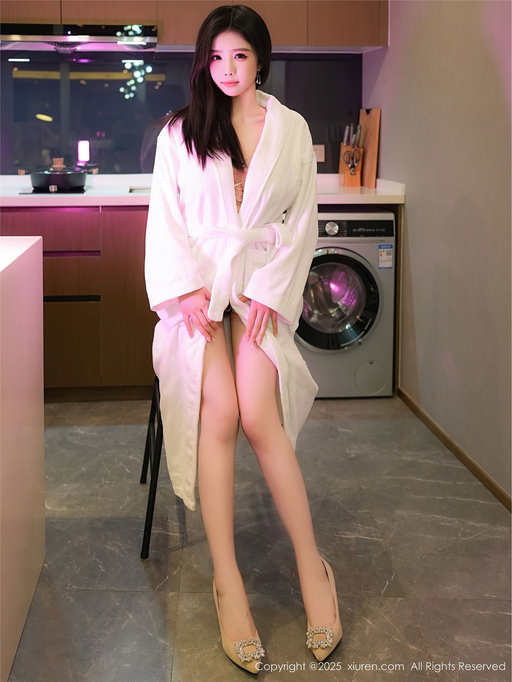 图片[2]-Xiuren秀人网期2025.01.10期N第9741期袁圆-套图网