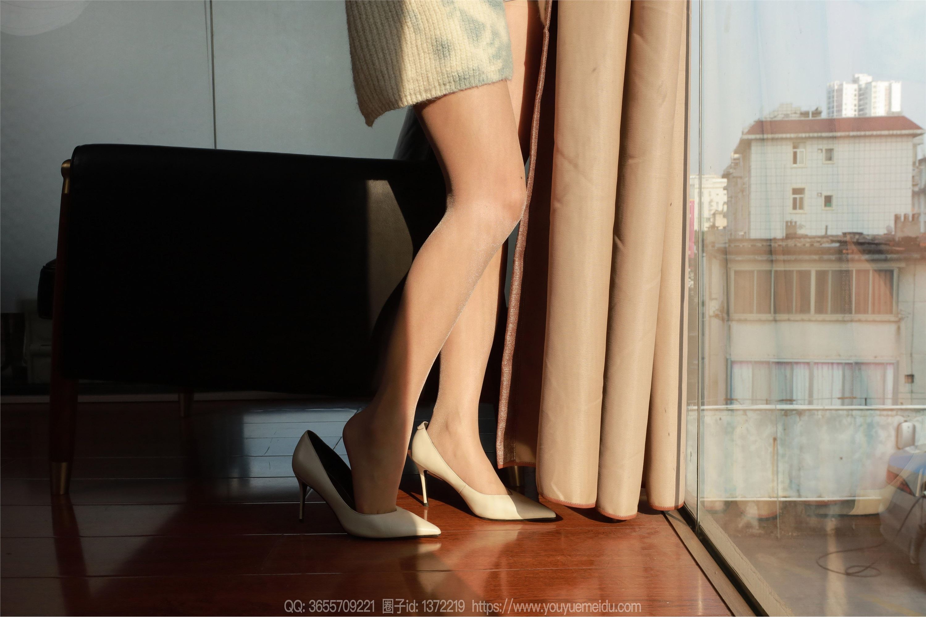 图片[2]-IESS异思趣向期期2025.01.12期丝享家期1948期婉萍《蓝色毛衣（下）》-秀人网