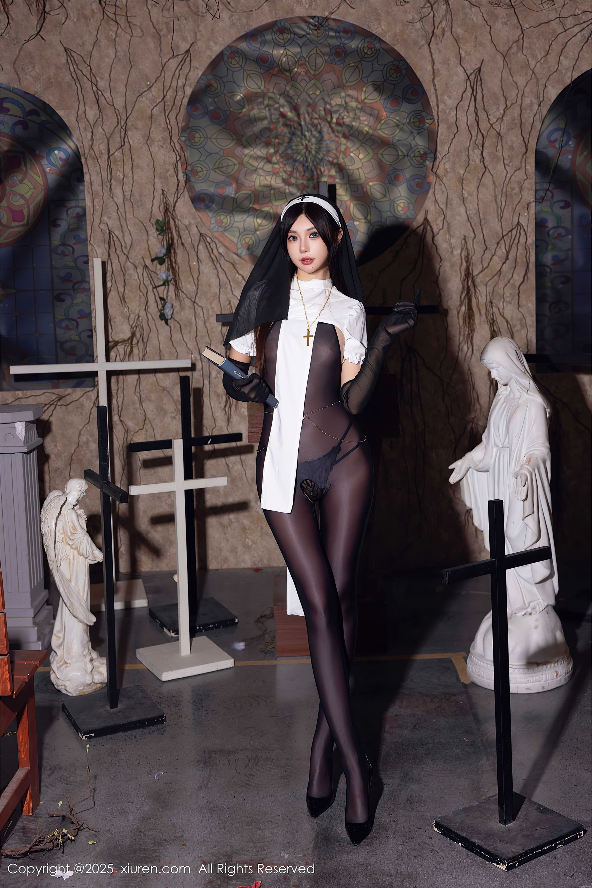 Xiuren秀人网期2025.01.17期N第9774期绮里嘉ula-秀人网