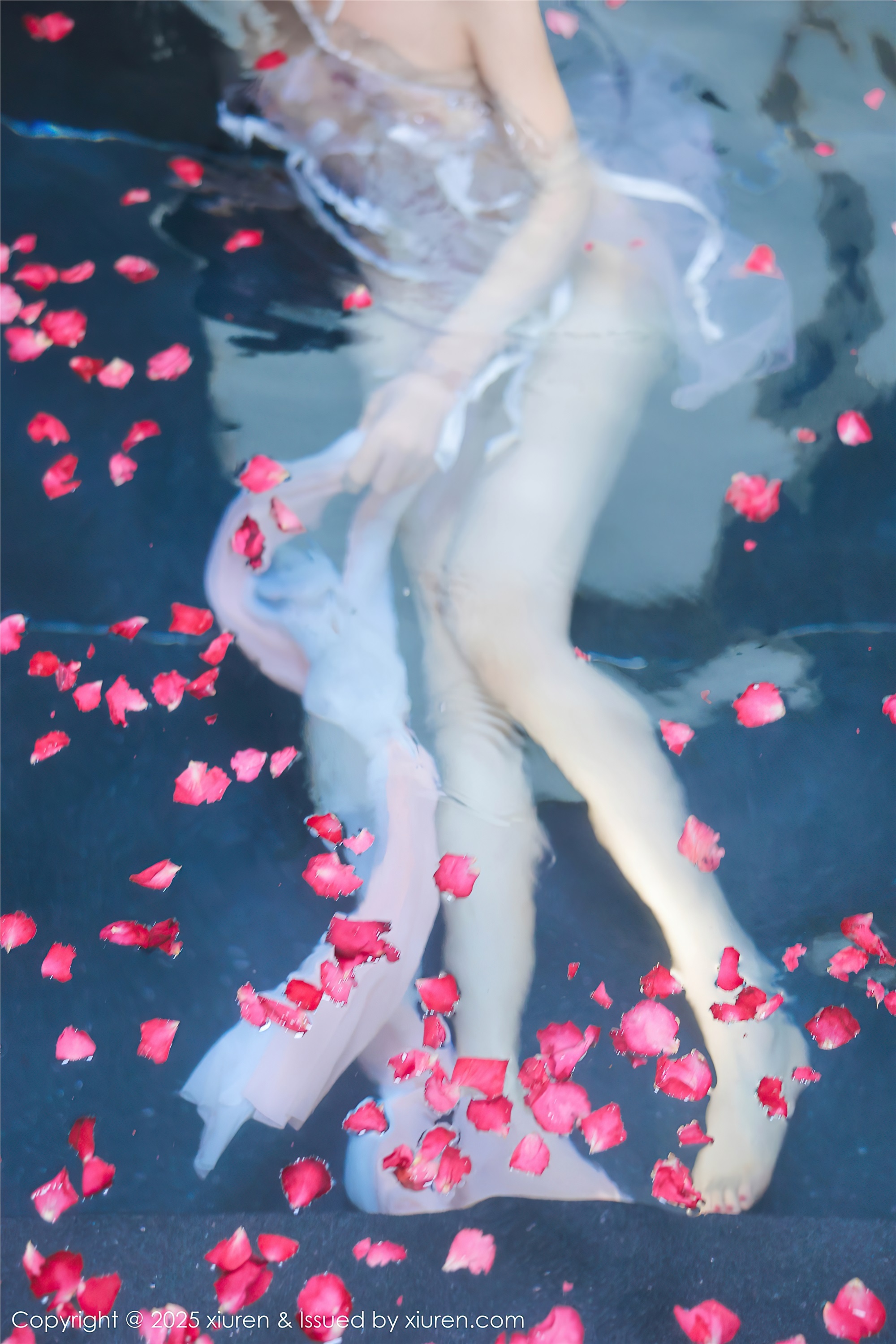 图片[5]-Xiuren秀人网期2025.01.17期N第9778期桃妖夭-套图网