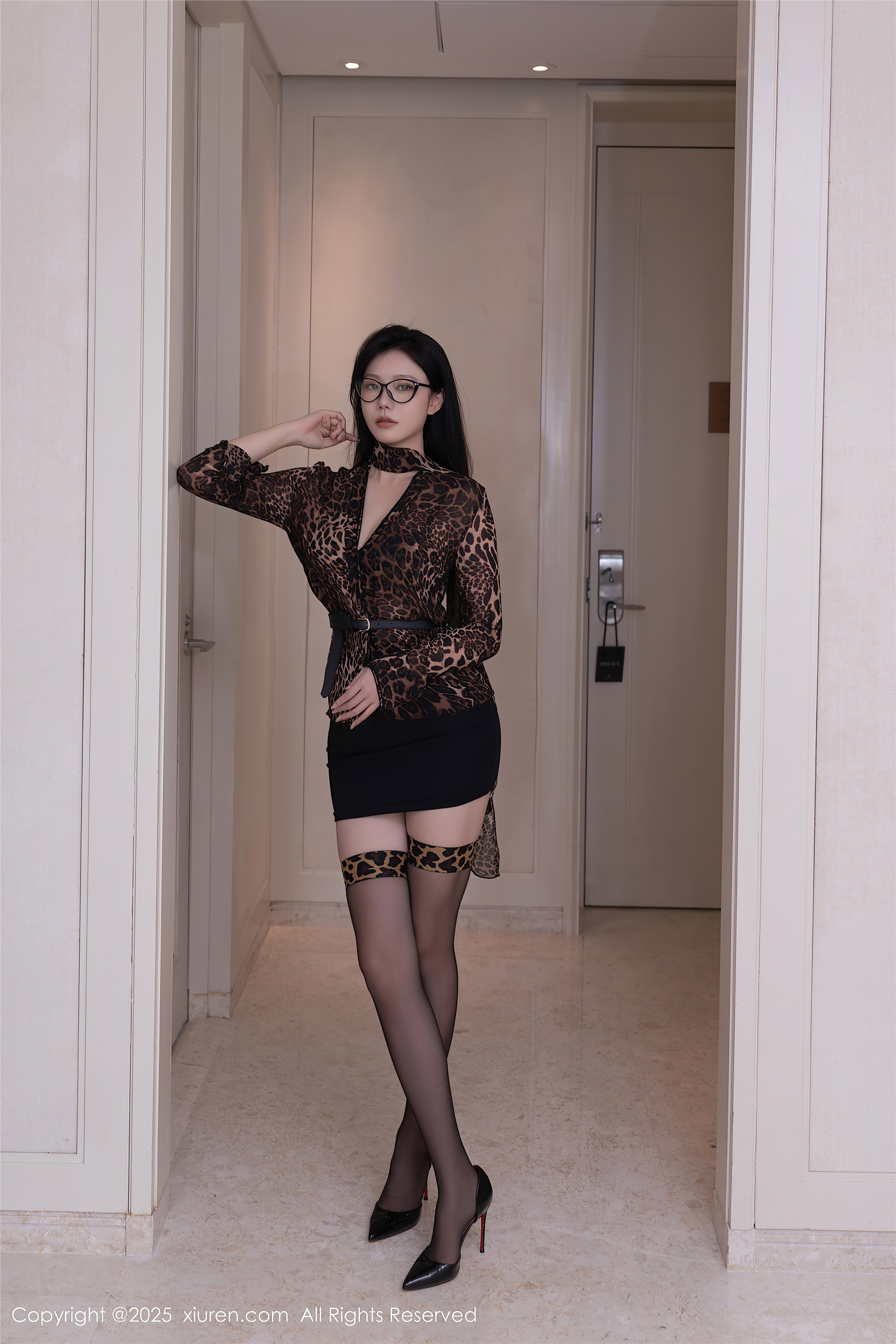 图片[2]-Xiuren秀人网期2025.01.21期N第9794期安然anran-秀人网