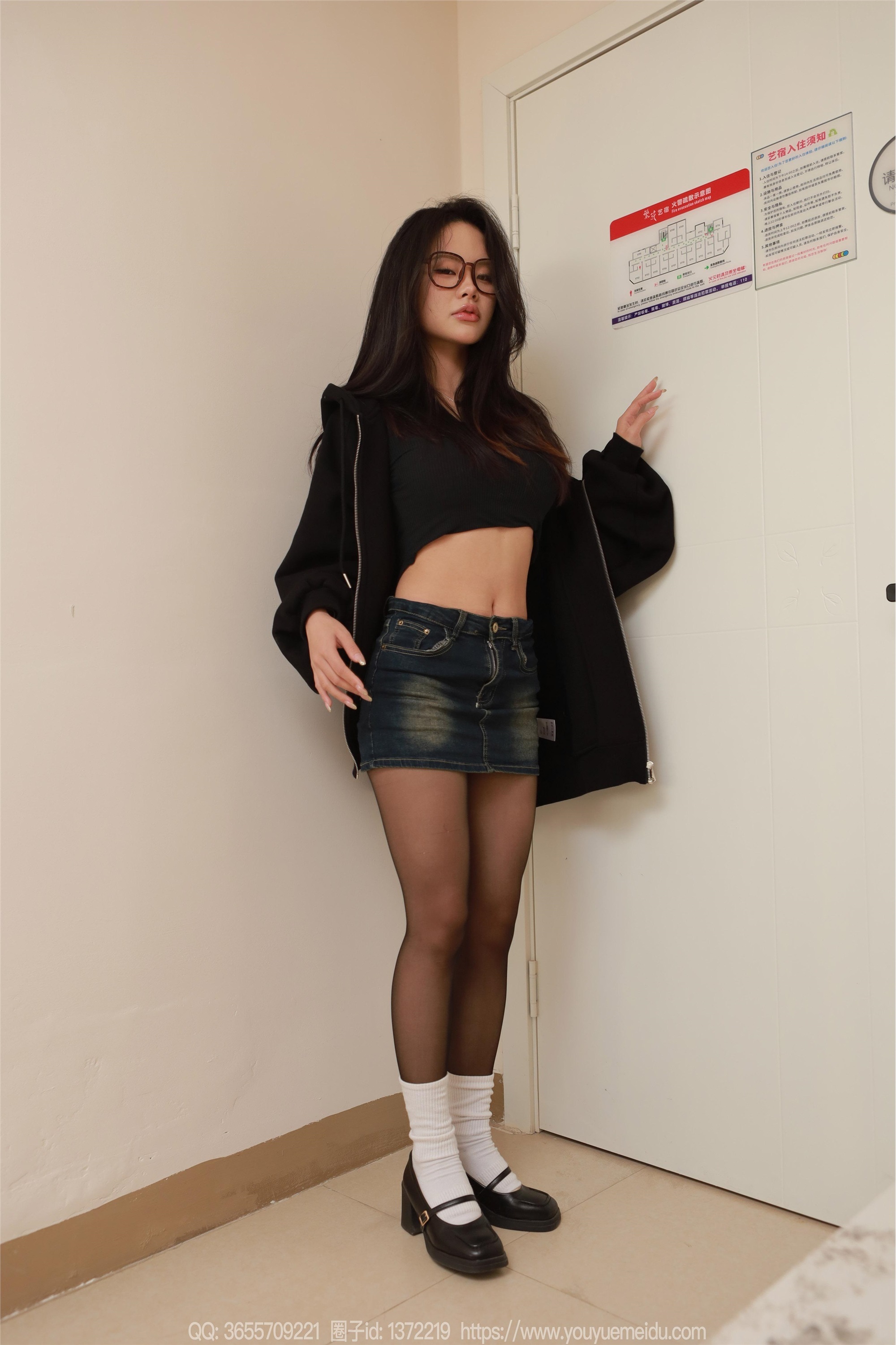 图片[9]-IESS异思趣向期期2025.01.26期丝享家期1960期兔兔《黑丝沙发》-秀人网