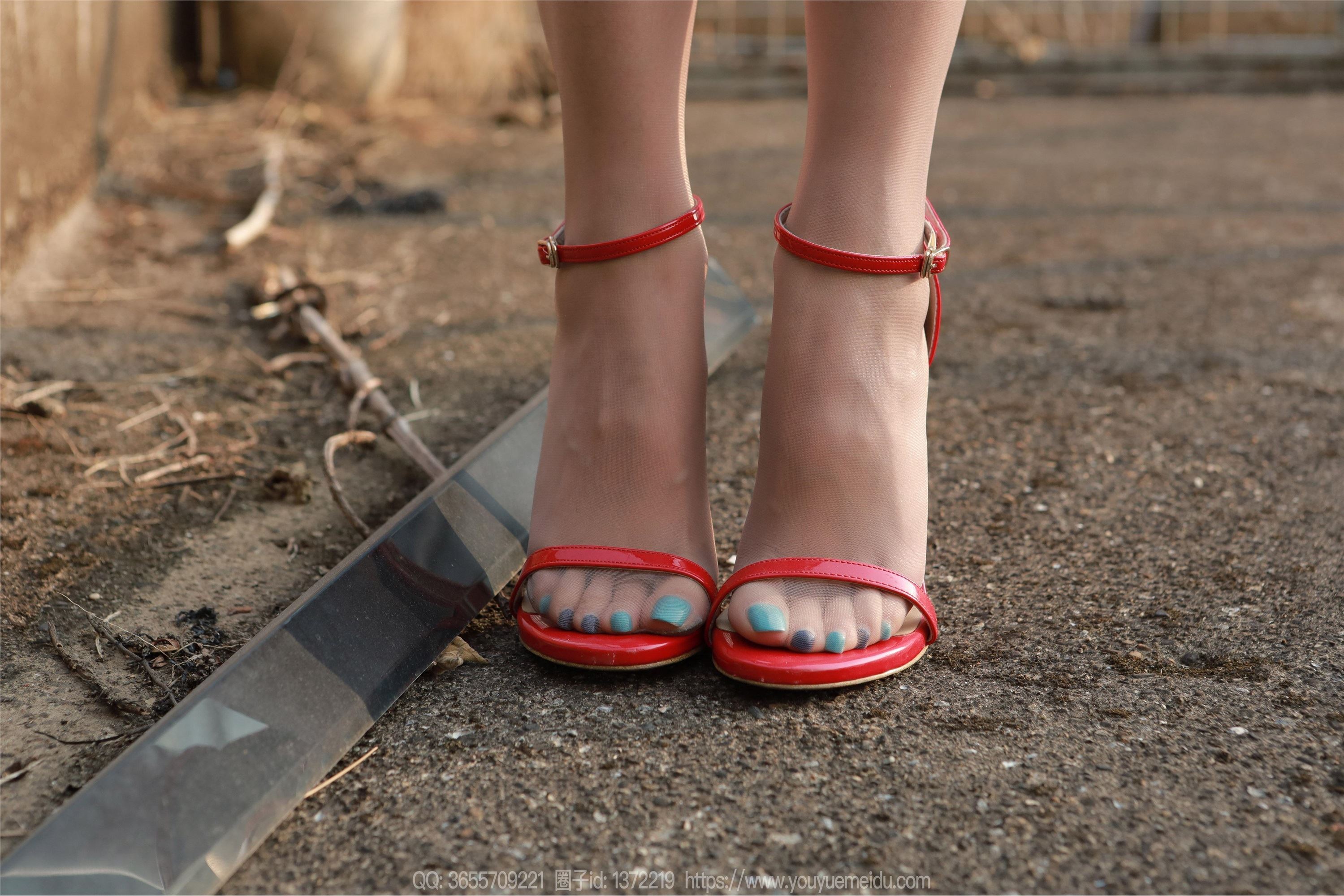 图片[5]-IESS异思趣向期期2025.02.09期丝享家期1972期婉萍《西红柿（上）》-秀人网