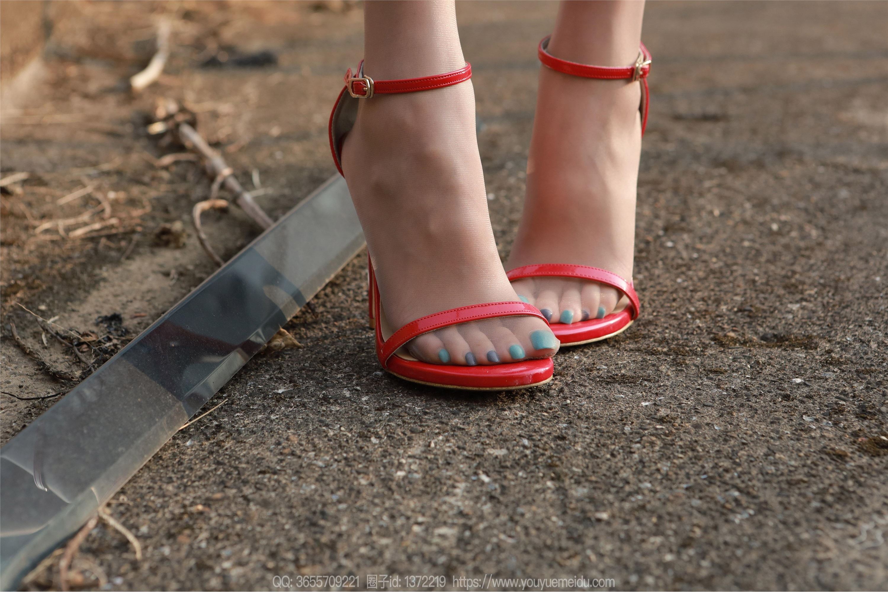 图片[7]-IESS异思趣向期期2025.02.09期丝享家期1972期婉萍《西红柿（上）》-秀人网