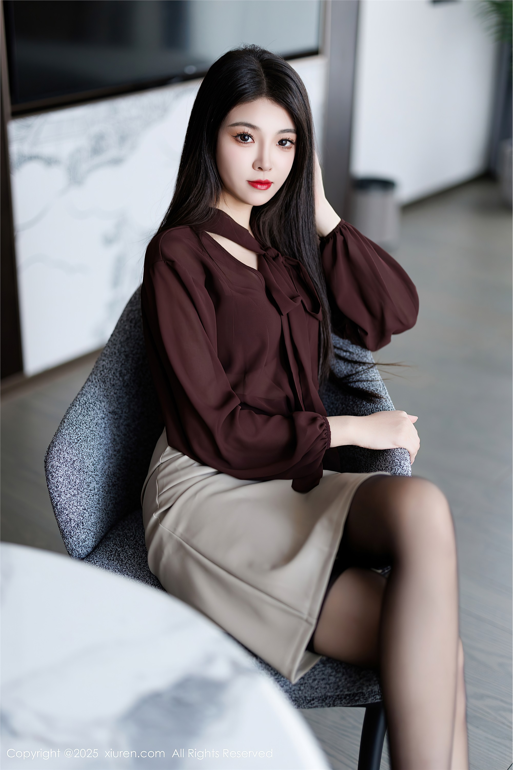 图片[2]-Xiuren秀人网期2025.02.11期N第9868期初梦瑶-套图网