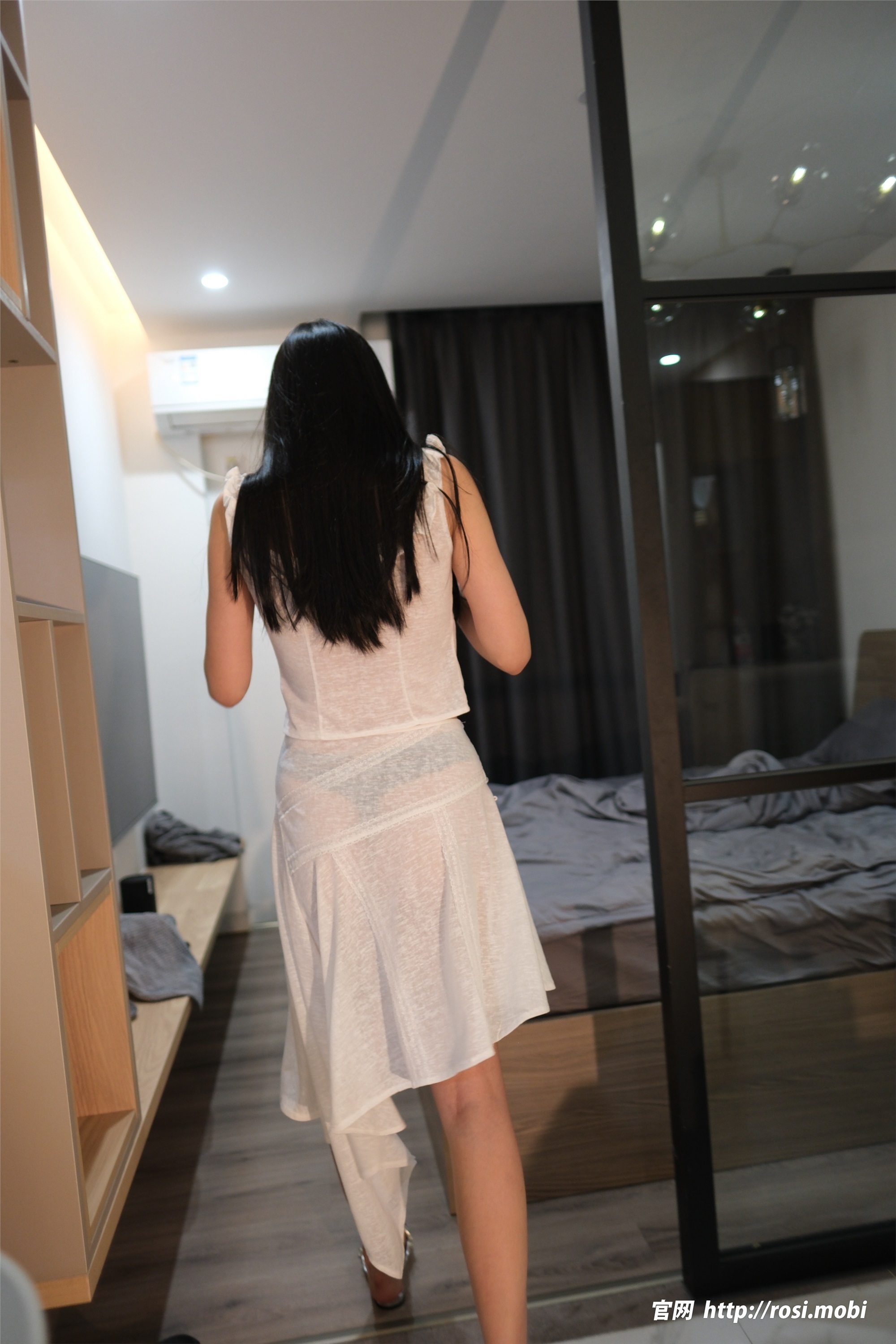 图片[3]-ROSI写真期2025.03.21期N第4855-秀人网