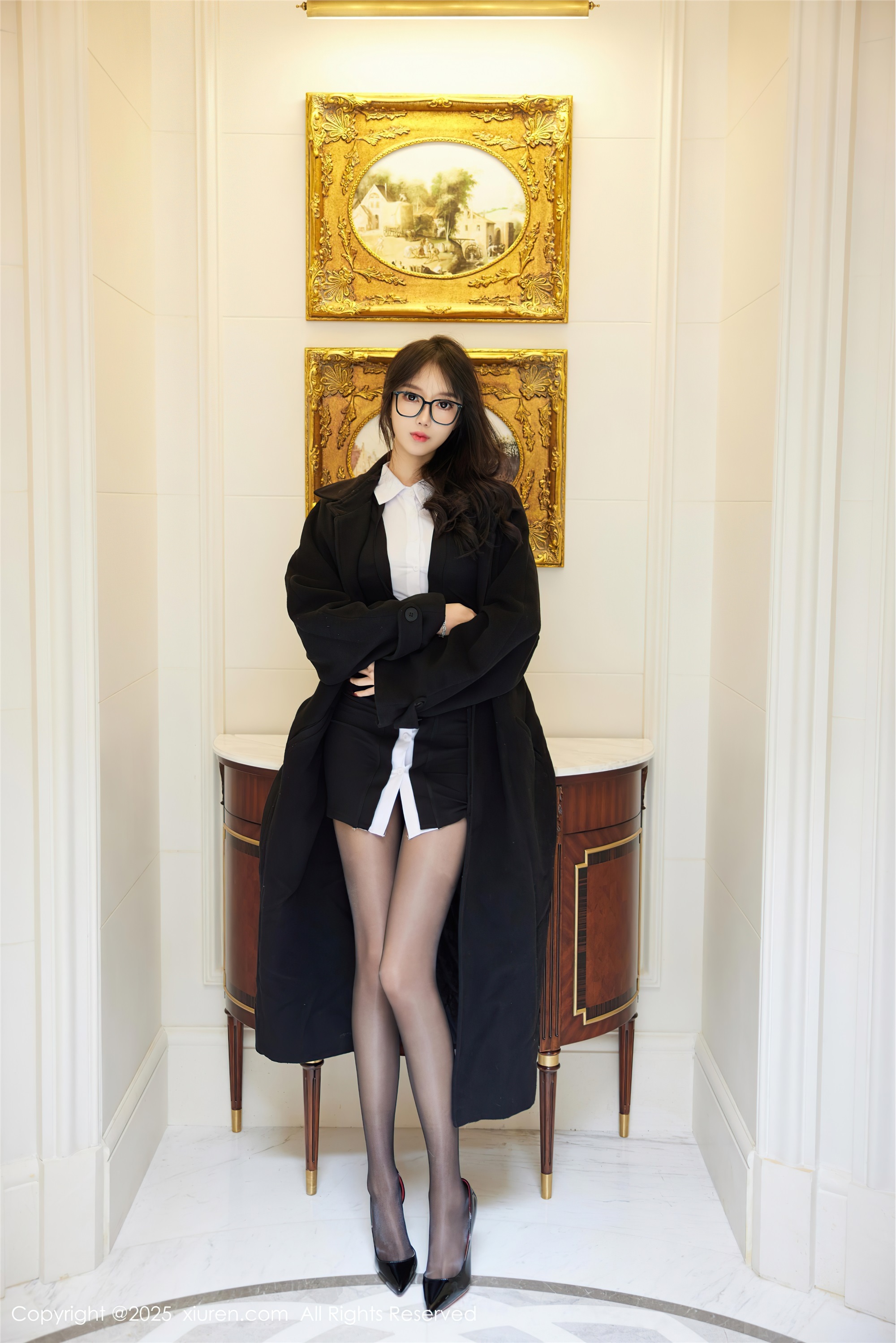 Xiuren秀人网期2025.02.24期N第9926期玥儿玥er-套图网