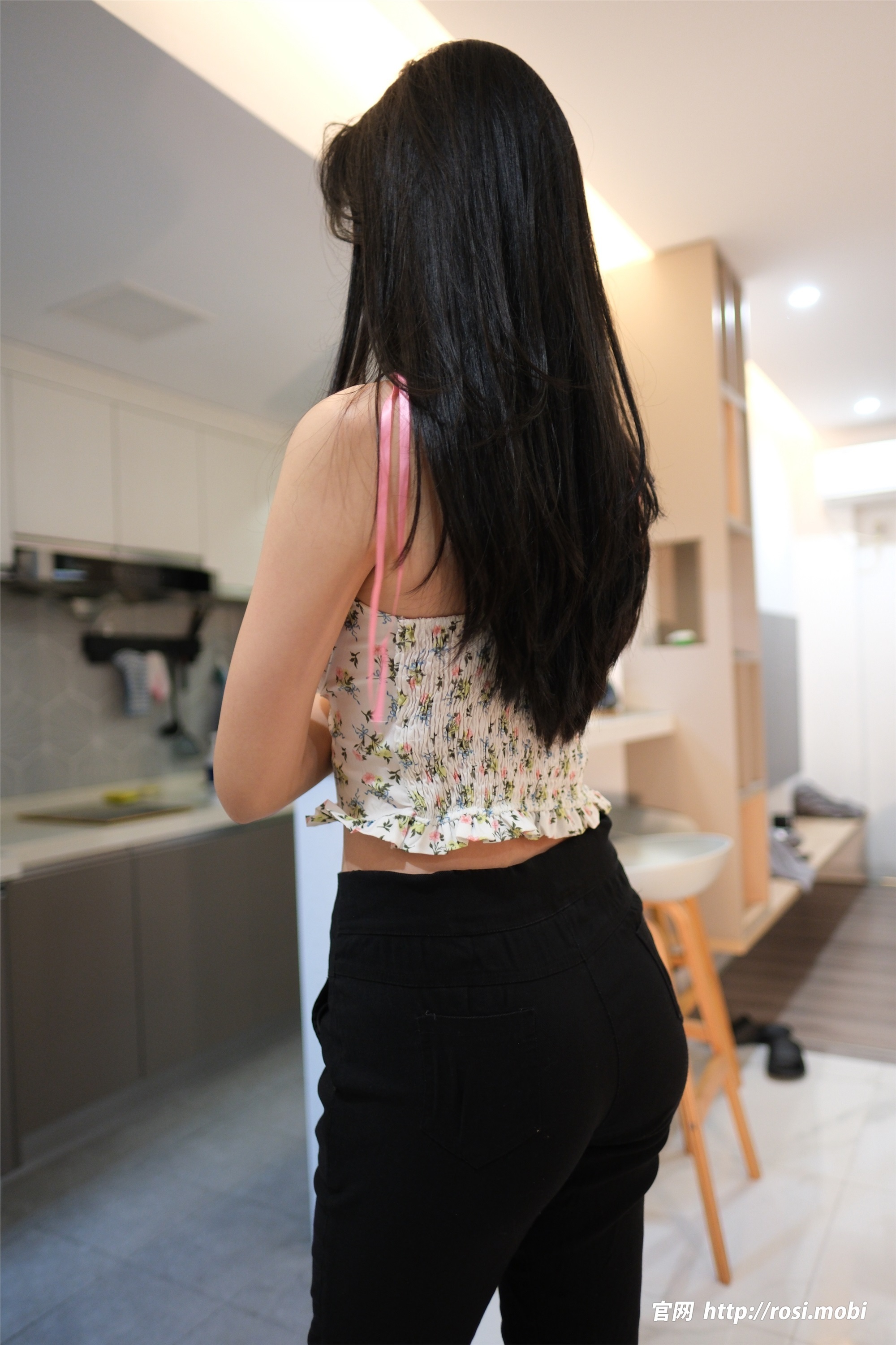 图片[4]-ROSI写真期2025.03.29期N第4863-秀人网