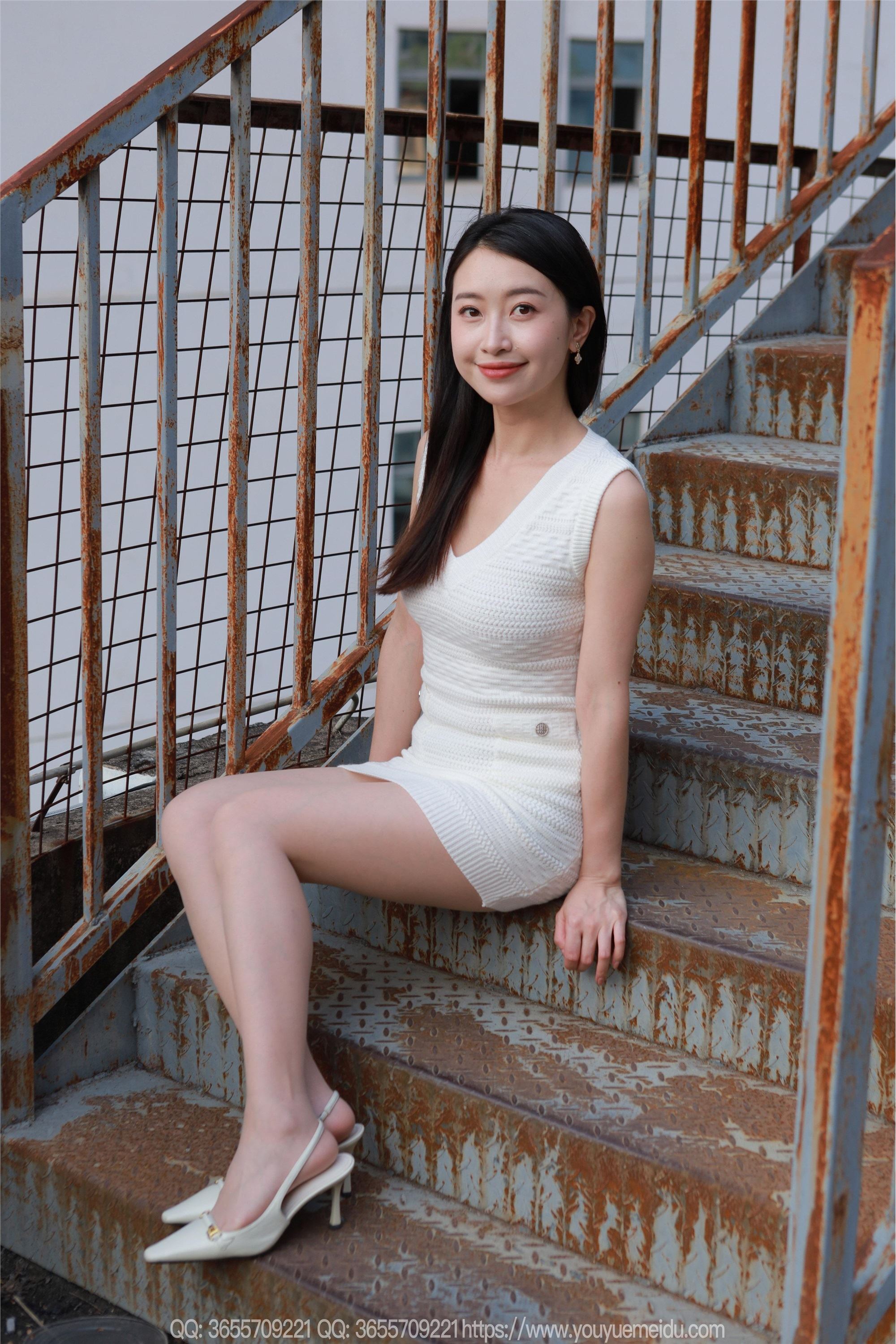 图片[2]-IESS异思趣向期期2025.03.27期丝享家期2012期小婕《针织包臀裙》-秀人网