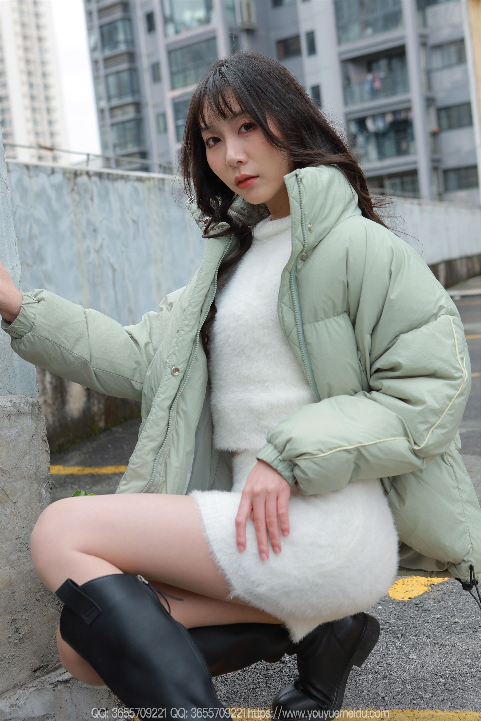 图片[2]-IESS异思趣向期期2025.04.02期丝享家期2017期团团《长靴包臀裙（上）》-套图网