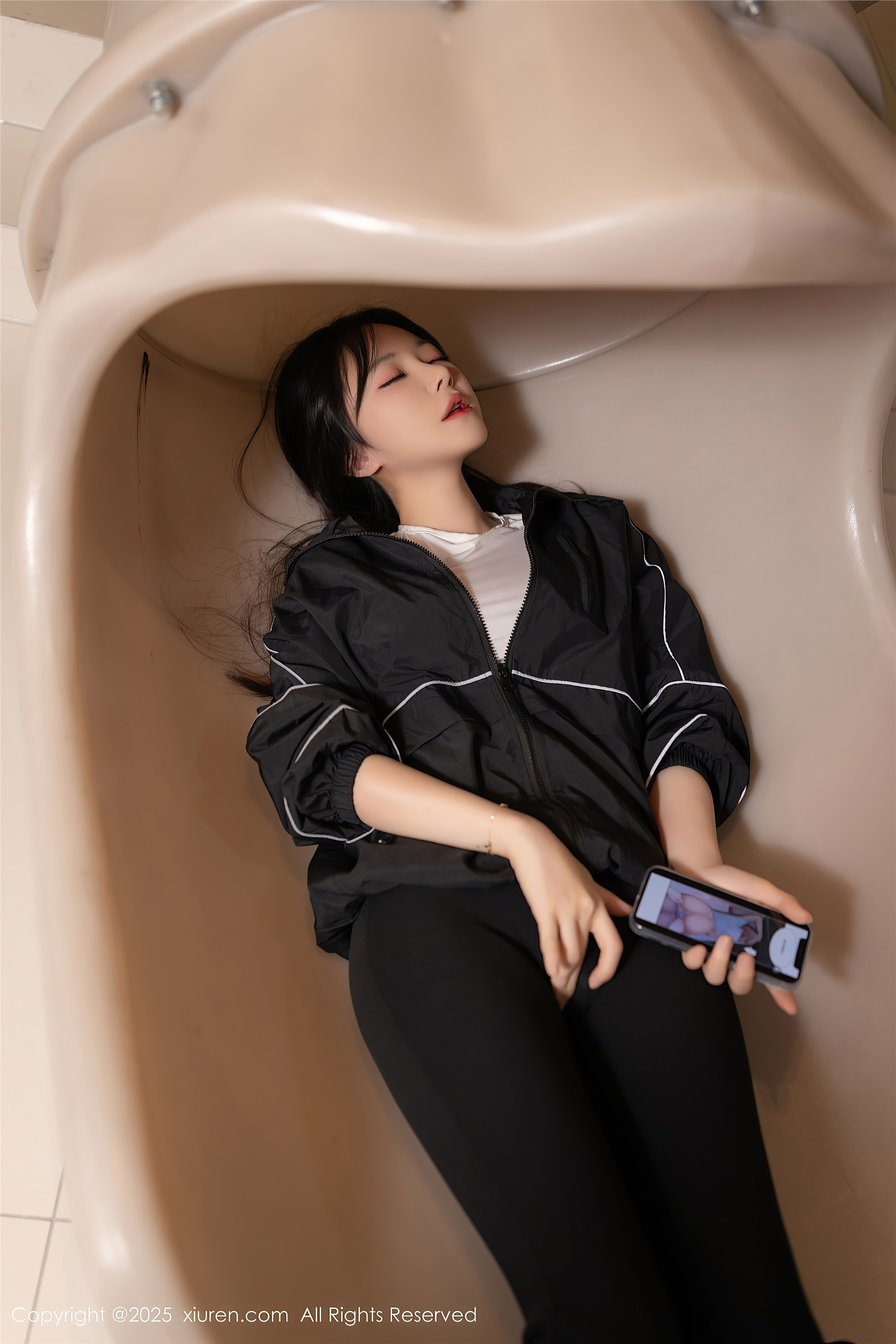 图片[4]-Xiuren秀人网期2025.04.03期N第10112期鱼子酱Fish-秀人网