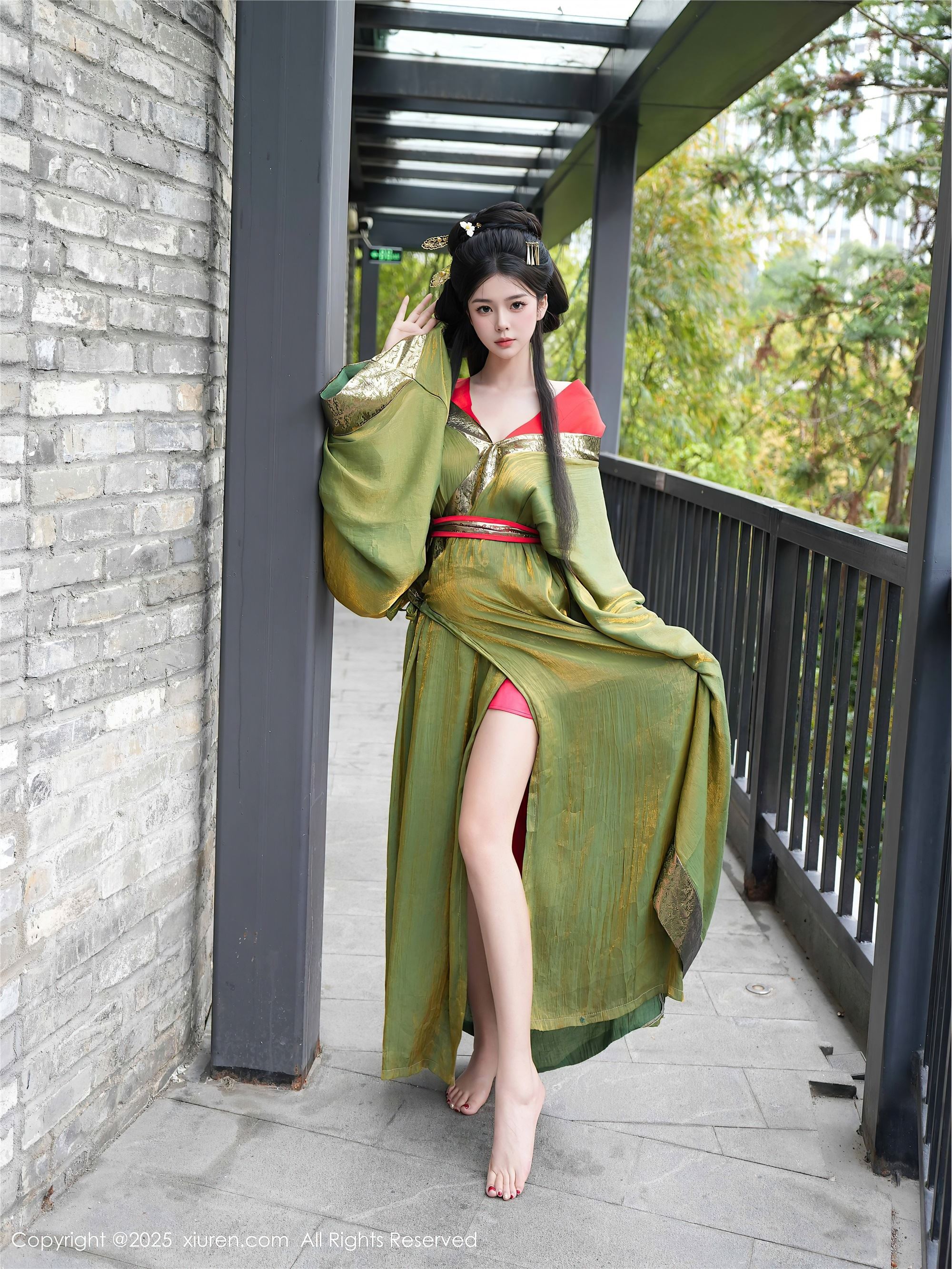 图片[3]-Xiuren秀人网期2025.04.09期N第10126期雪糕CiCi-套图网